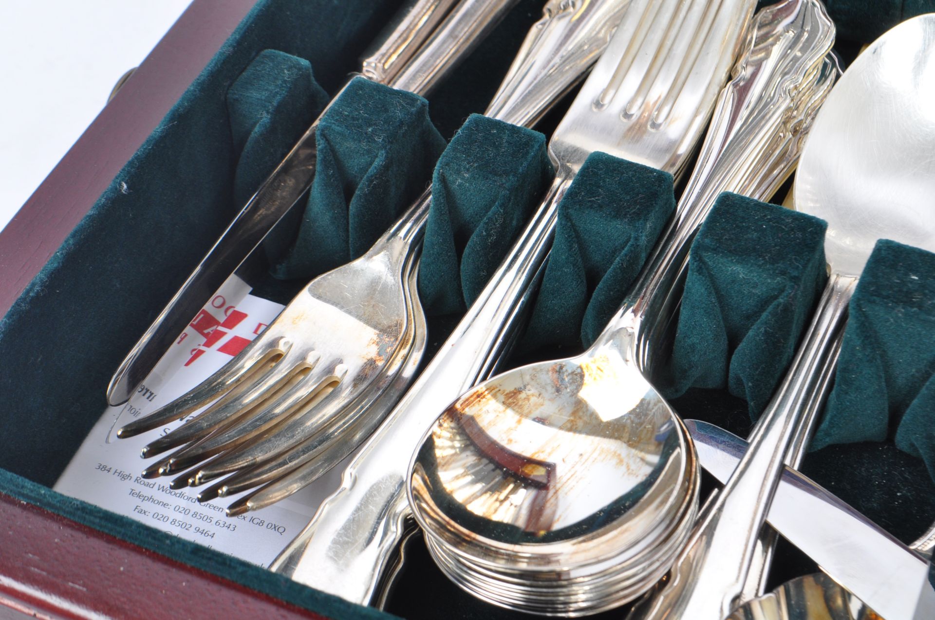 GEORGE BUTLER - HEIRLOOM COLLECTION CANTEEN OF CUTLERY - Image 5 of 10