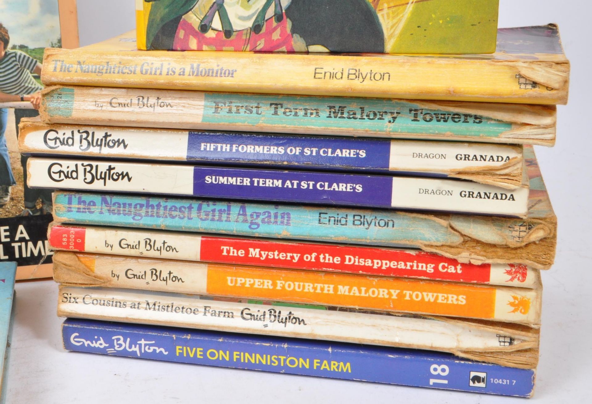 LARGE COLLECTION OF 1960S ENID BLYTON CHILDREN'S FICTION BOOKS - Bild 4 aus 6