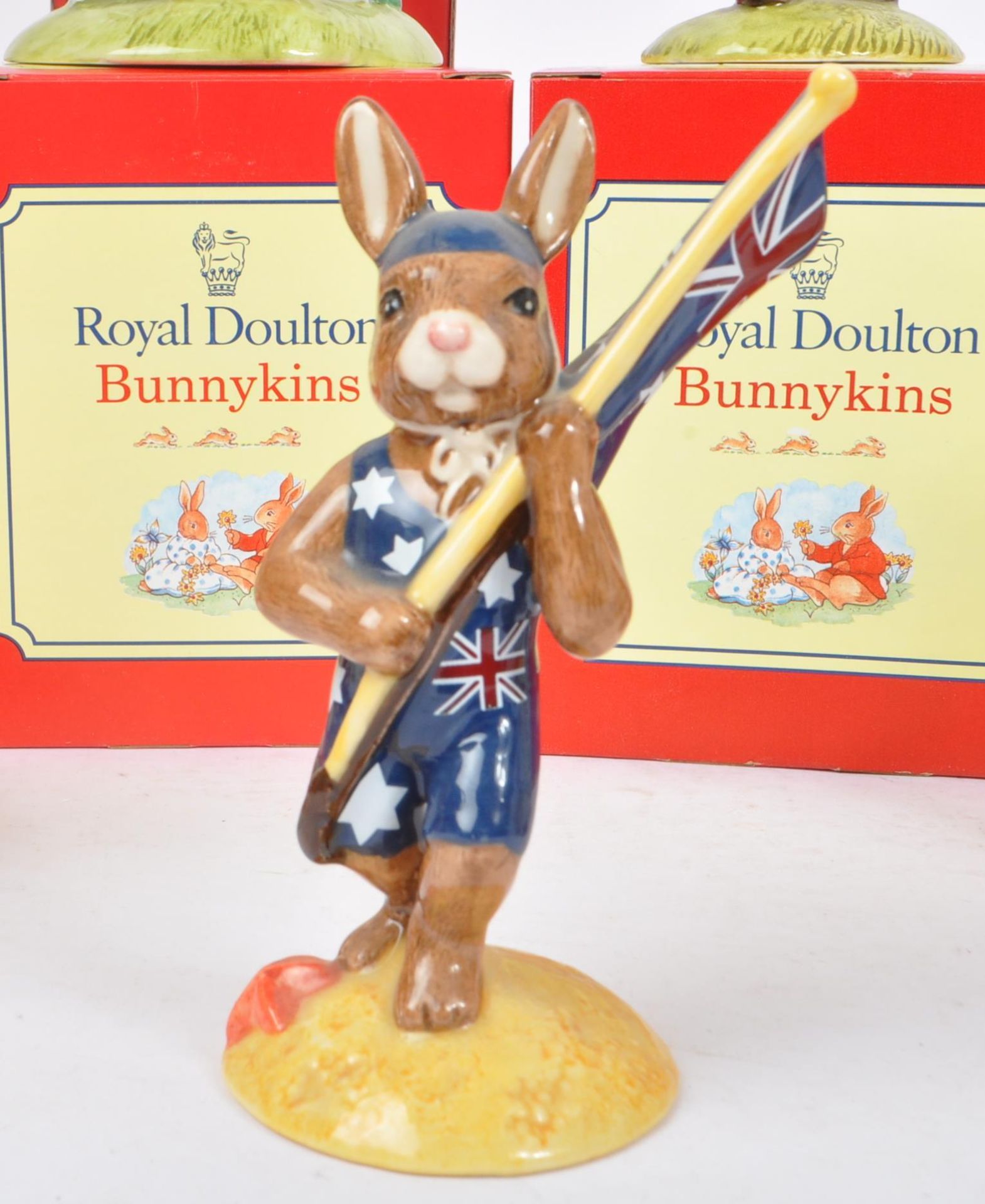 ROYAL DOULTON - BUNNYKINS - COLLECTION OF PORCELAIN FIGURES - Bild 4 aus 6