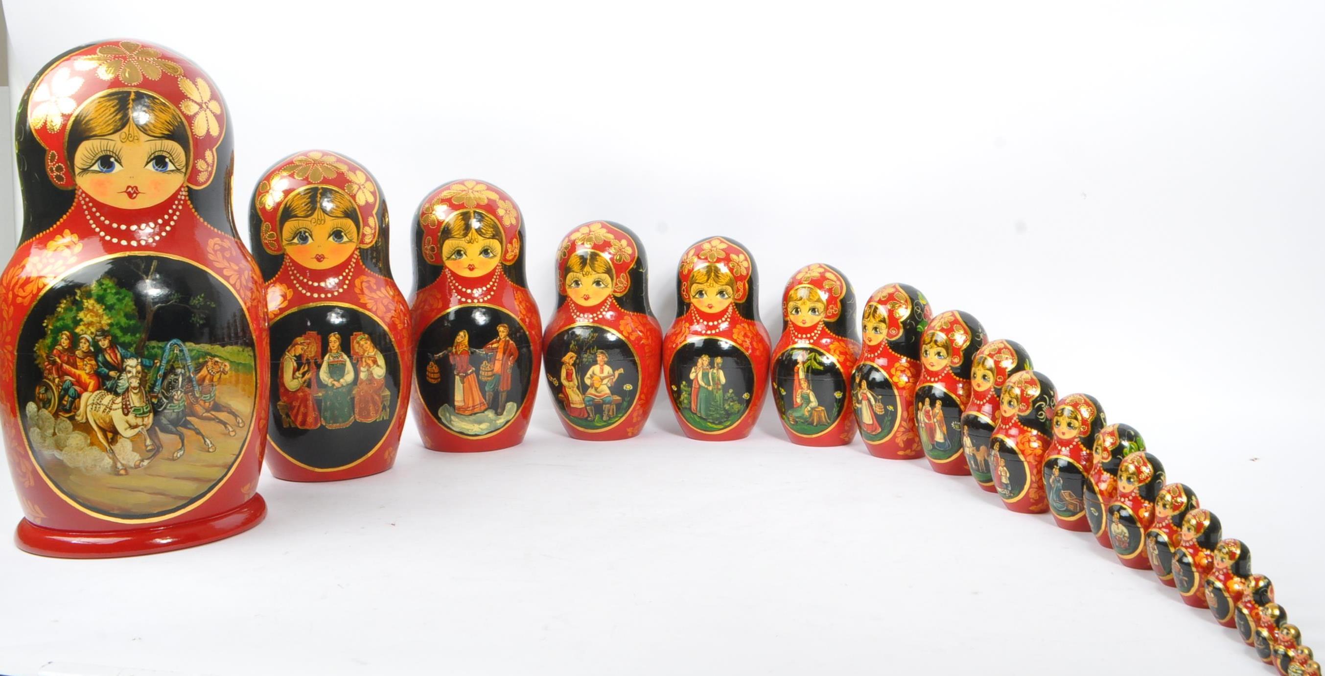 COLLECTION OF 20TH CENTURY USSR MATRYOSHKA RUSSIAN DOLLS - Image 8 of 9