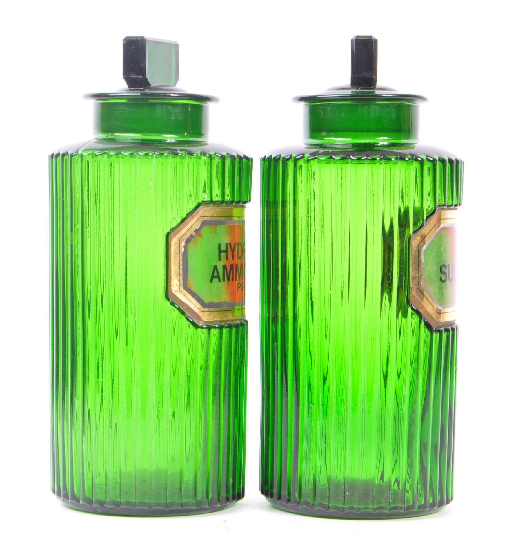 PAIR OF 20TH CENTURY GREEN GLASS APOTHECARY POISON BOTTLES - Image 4 of 5