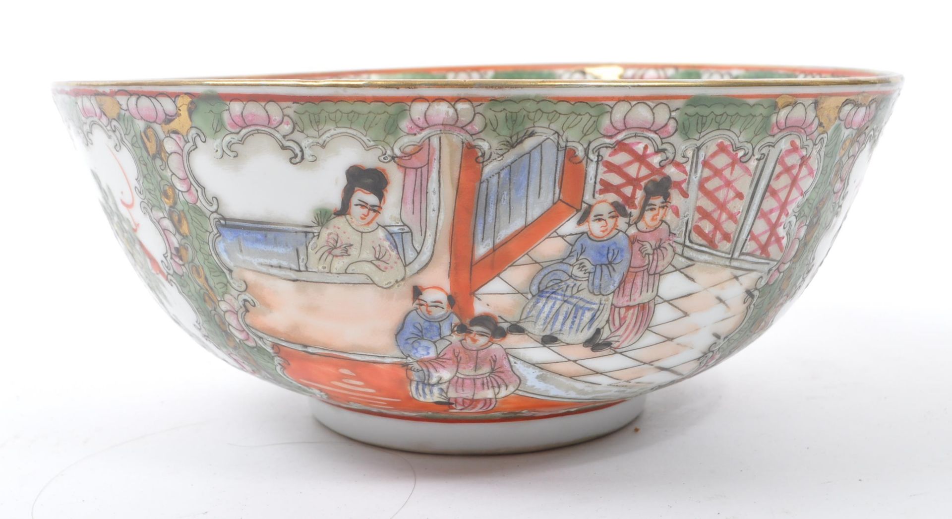 19TH CENTURY CHINESE PORCELAIN FAMILLE ROSE BOWL - Image 3 of 9