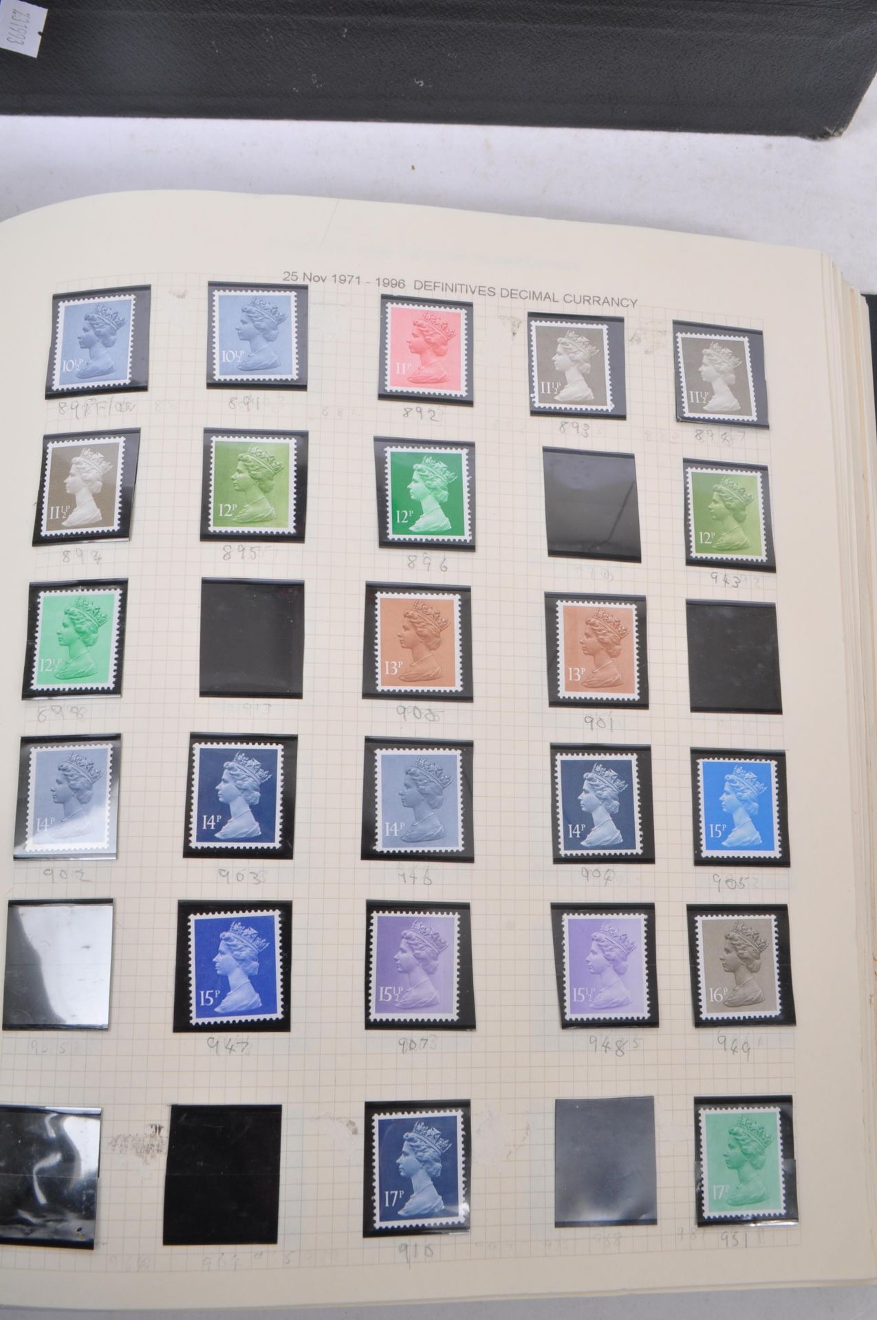 COLLECTION OF UK COMMEMORATIVE STAMPS IN TWO ALBUMS - Bild 7 aus 7