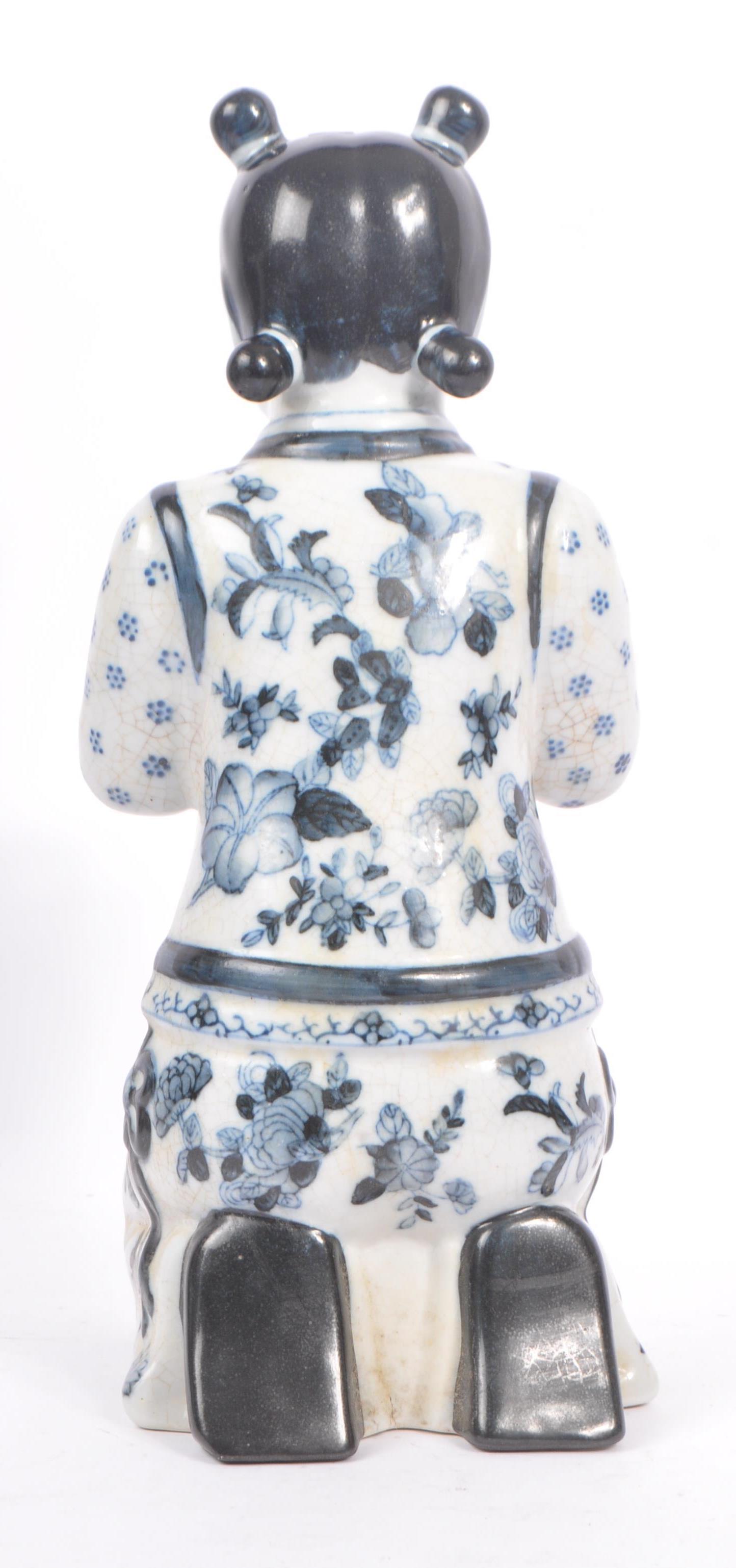 TWO 1920S CHINESE BLUE AND WHITE FIGURES HOLDING BOWLS - Image 4 of 9