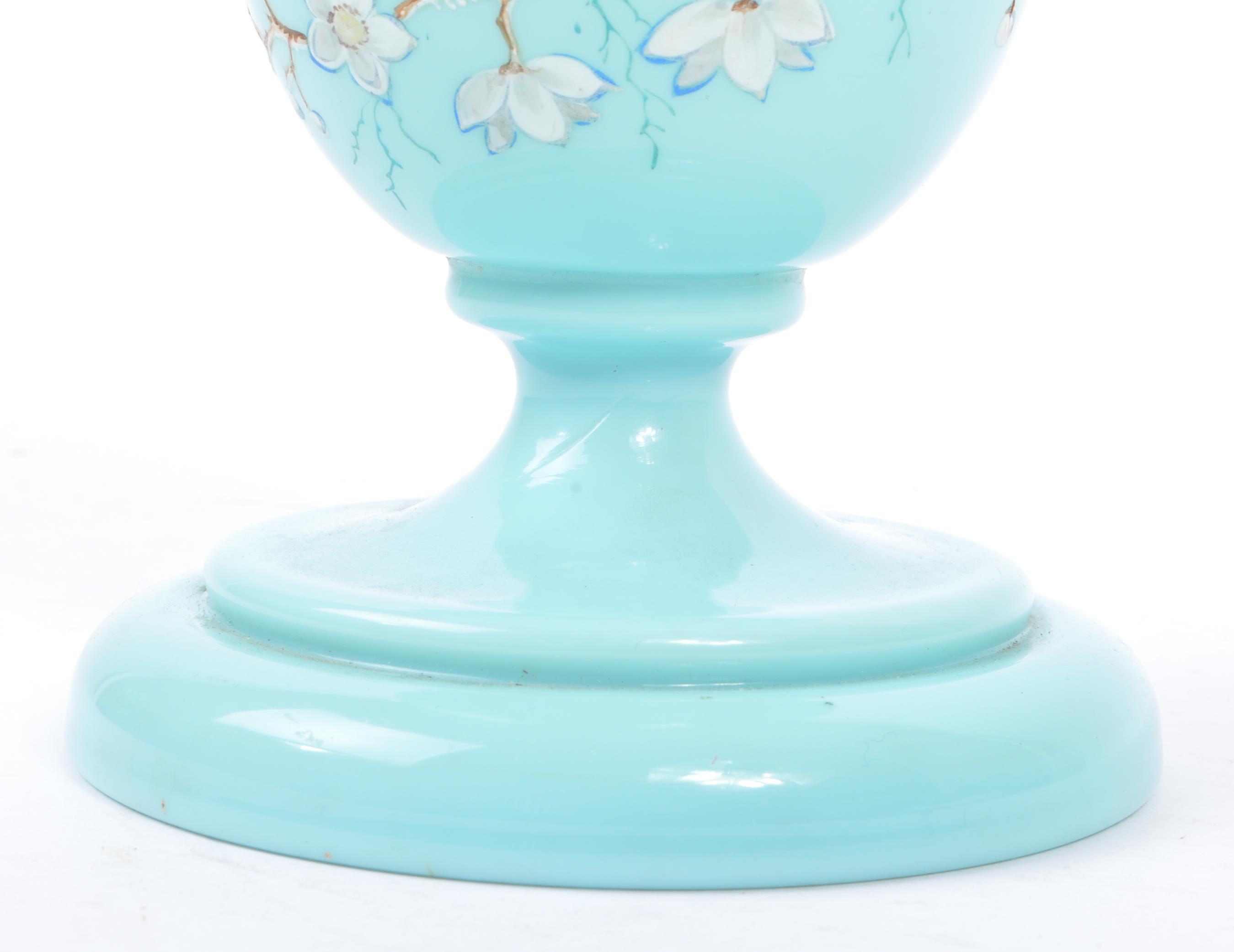 19TH CENTURY BLUE OPAQUE GLASS HAND PAINTED VASE - Image 7 of 7