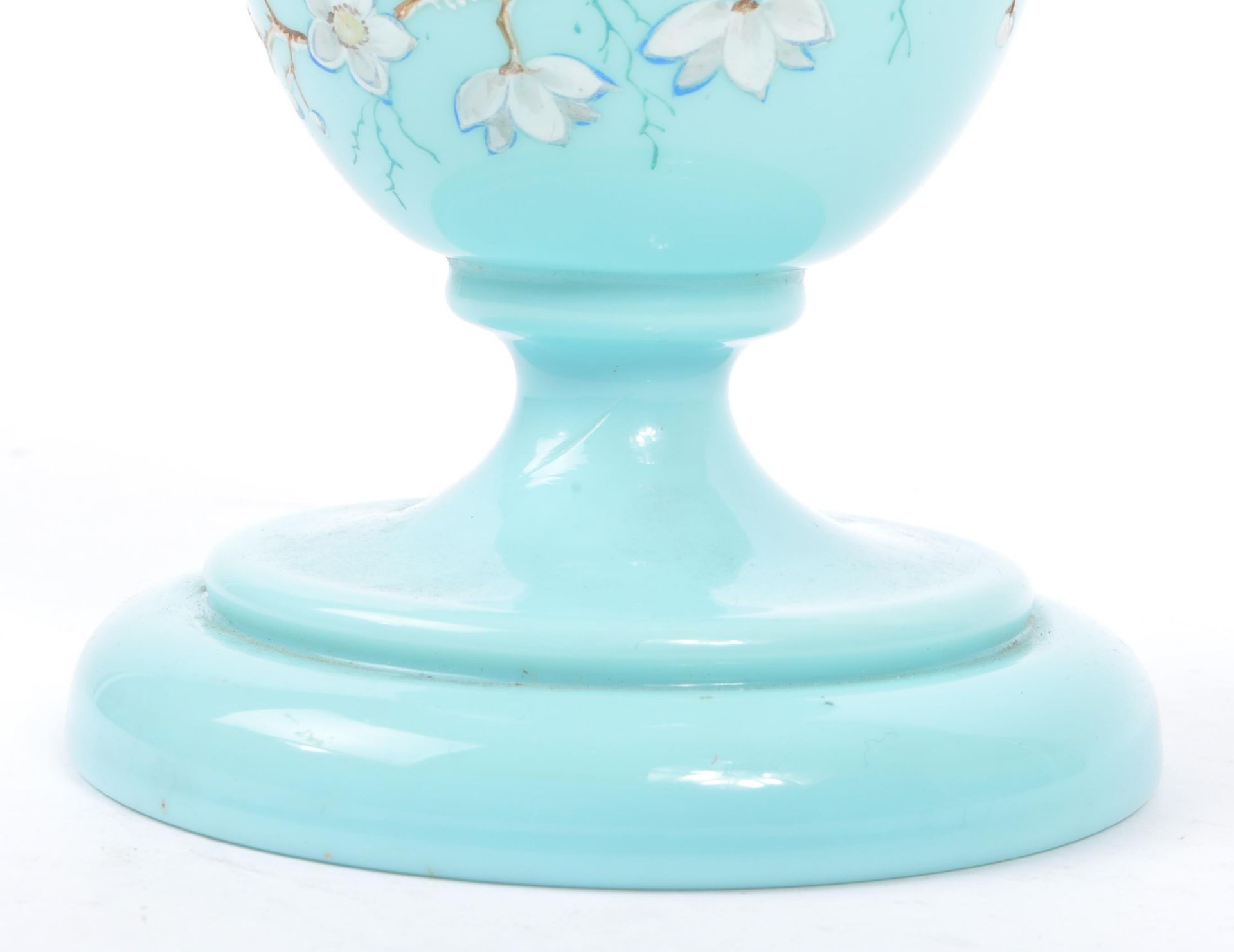 19TH CENTURY BLUE OPAQUE GLASS HAND PAINTED VASE - Image 7 of 7