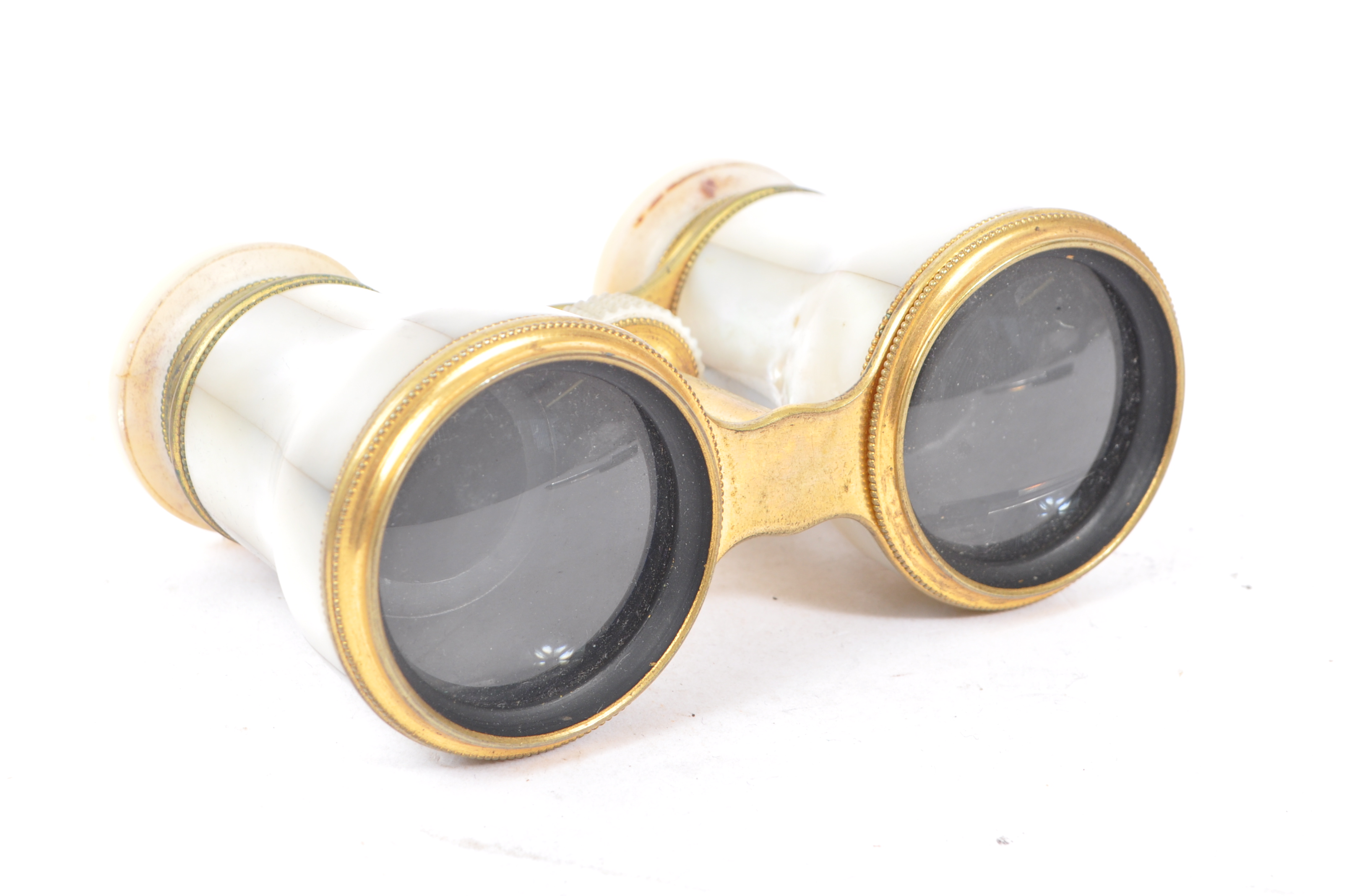 EARLY 20TH CENTURY MOTHER OF PEARL THEATRE BINOCULARS - Image 2 of 5