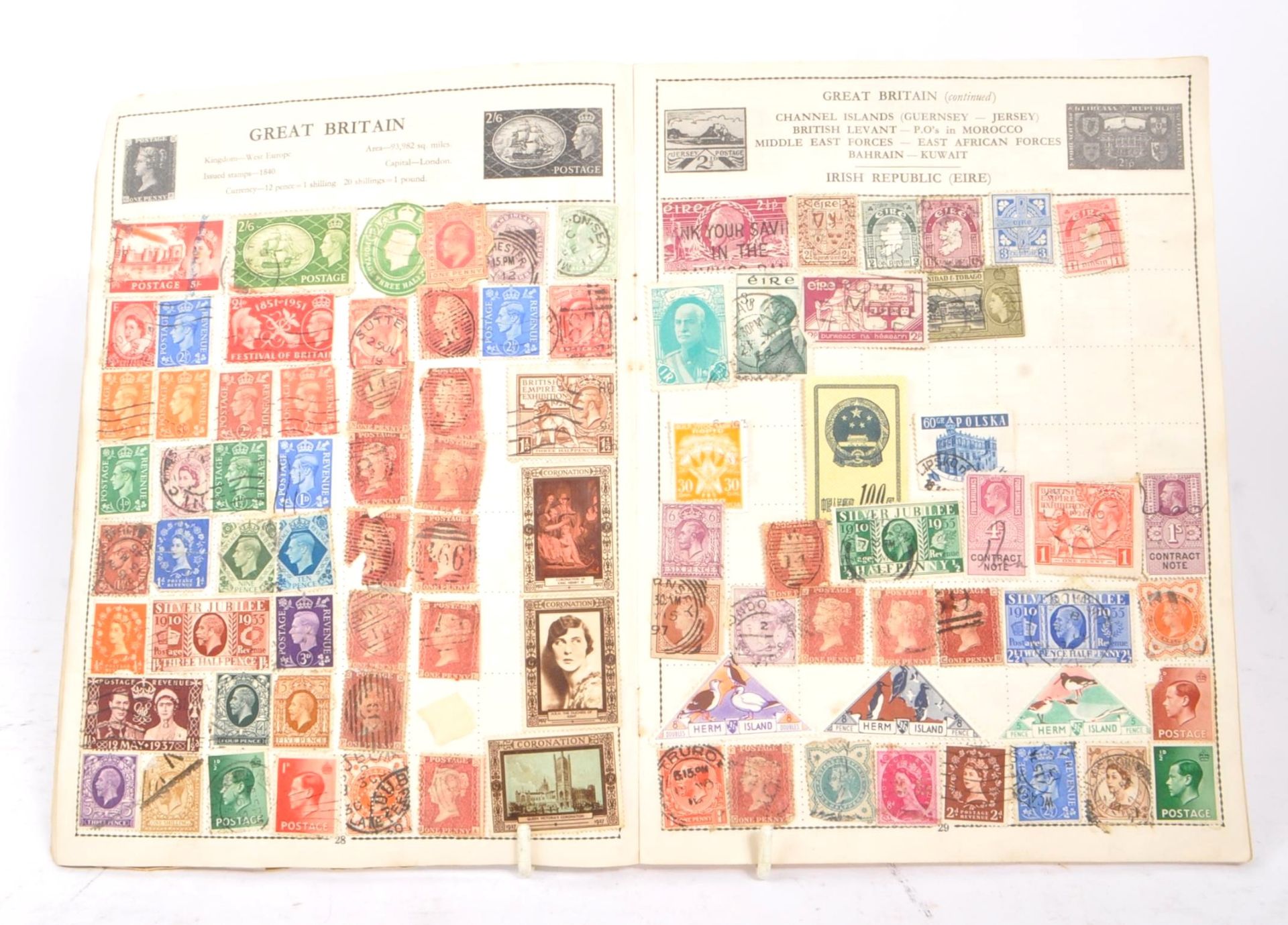 COLLECTION OF STAMPS INCLUDING 16 PENNY REDS