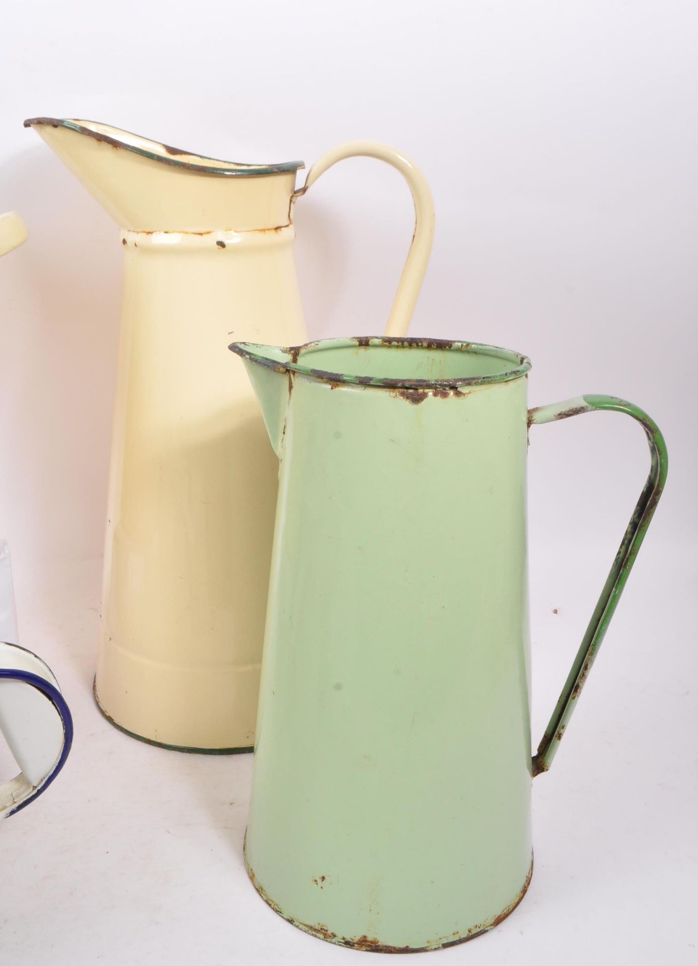 COLLECTION OF VINTAGE 20TH CENTURY ENAMEL WARE JUGS - Image 5 of 5