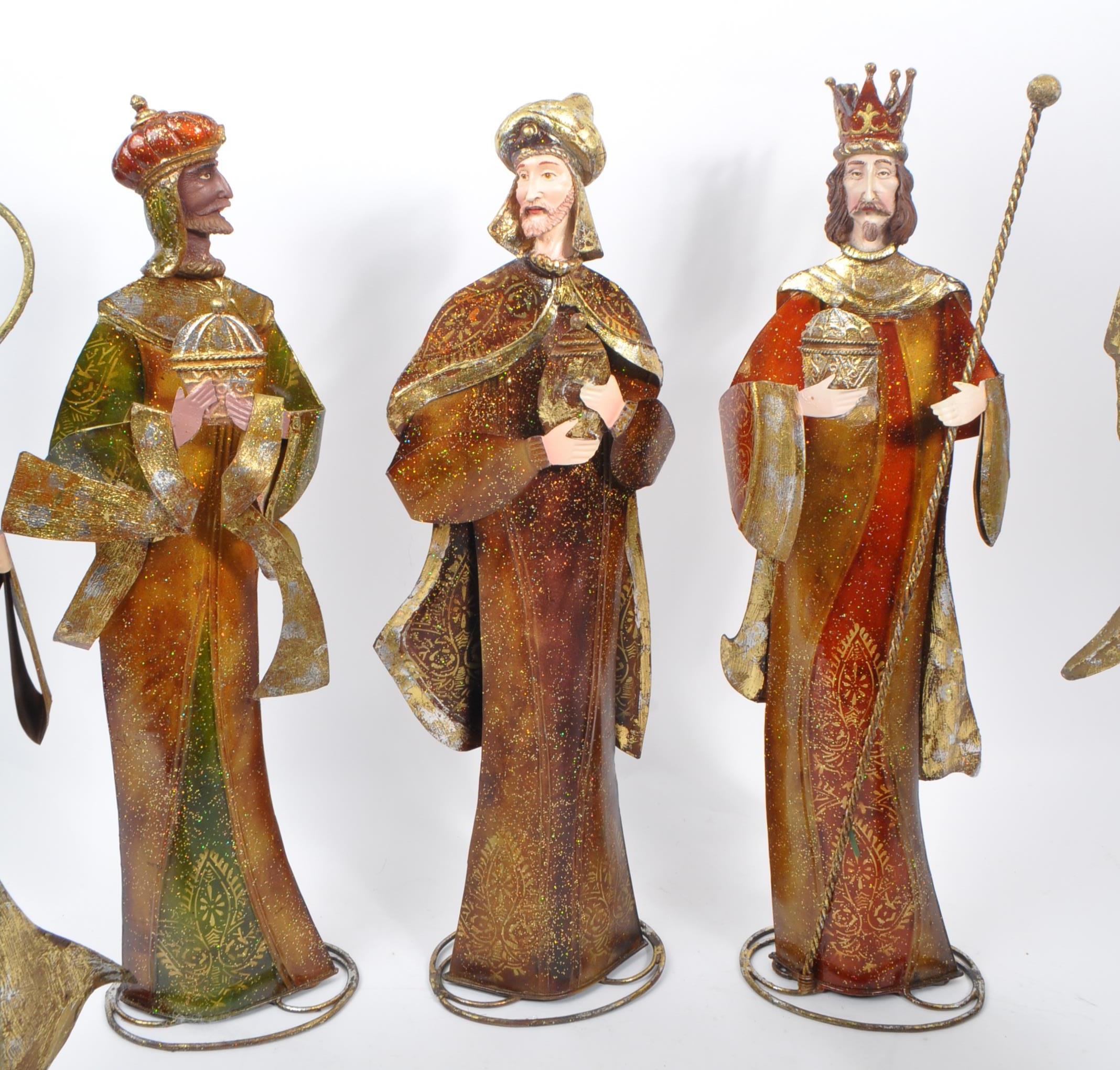 COLLECTION OF CHRISTMAS DECORATIONS RELIGIOUS FIGURES - Image 3 of 8