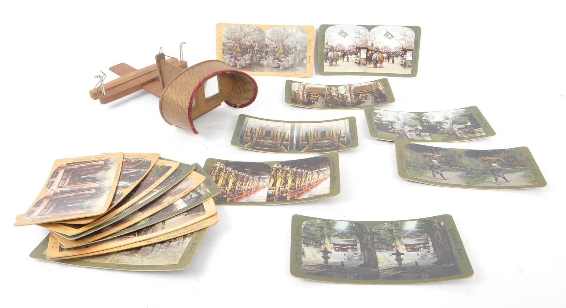 CIRCA. 1970S STEREOSCOPE VIEWER WITH SLIDES OF JAPAN