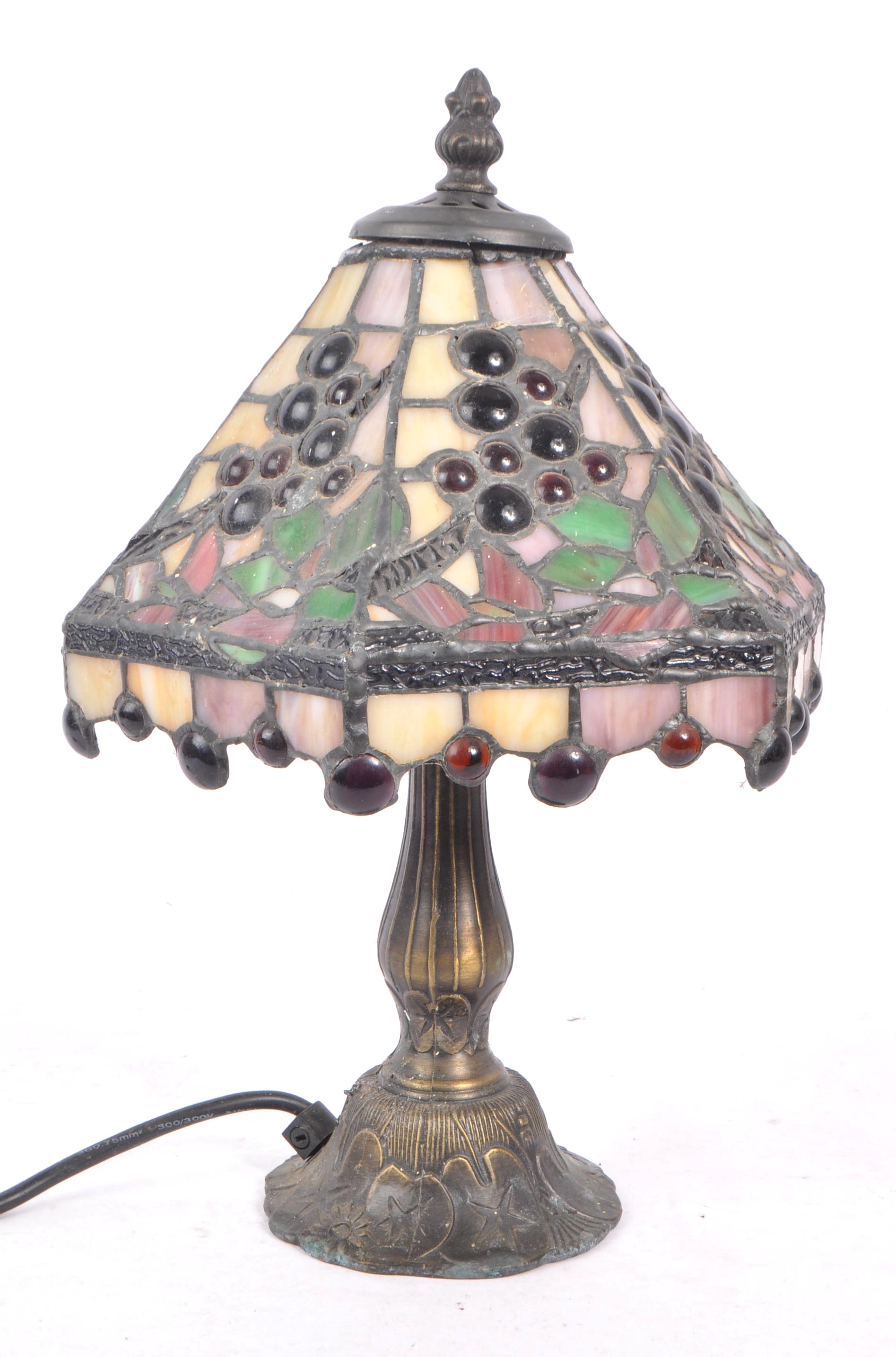 VINTAGE 20TH CENTURY ART NOUVEAU TIFFANY STYLE TABLE LAMP