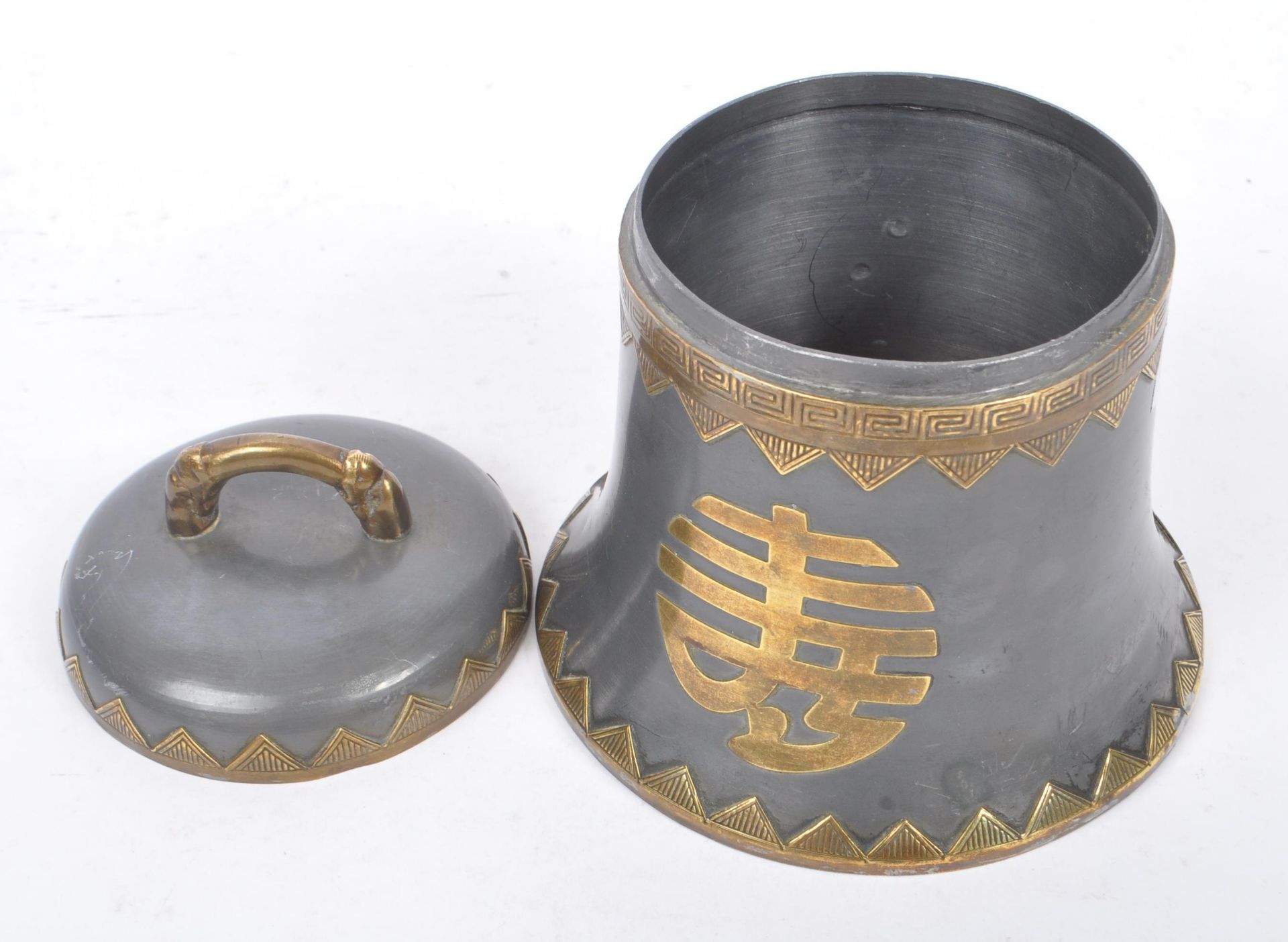 1920S HONG KONG PEWTER LIDDED TEA CADDY - Bild 4 aus 5