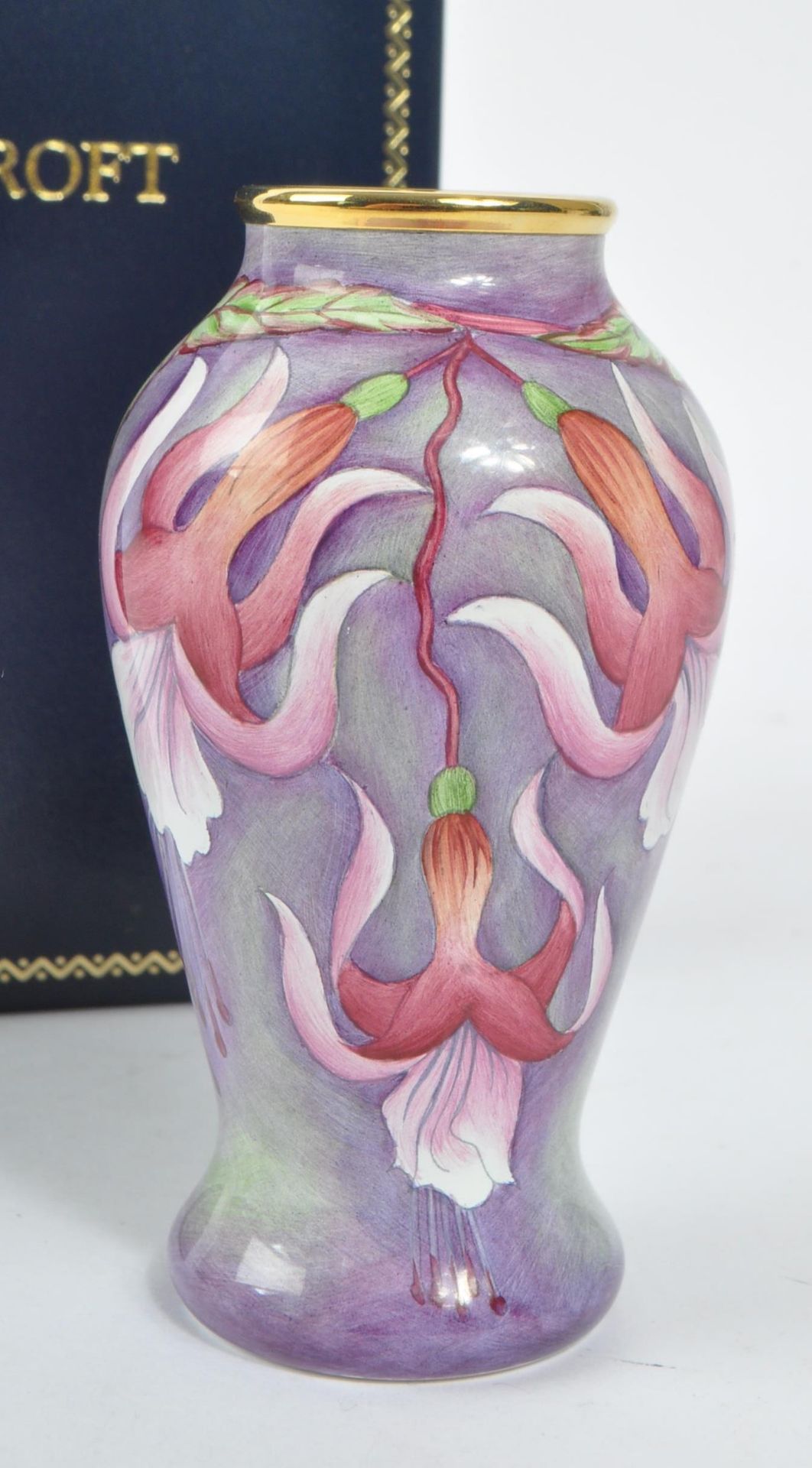 MOORCROFT POTTERY - CONTEMPORARY FUCHSIA CERAMIC VASE - Bild 4 aus 6