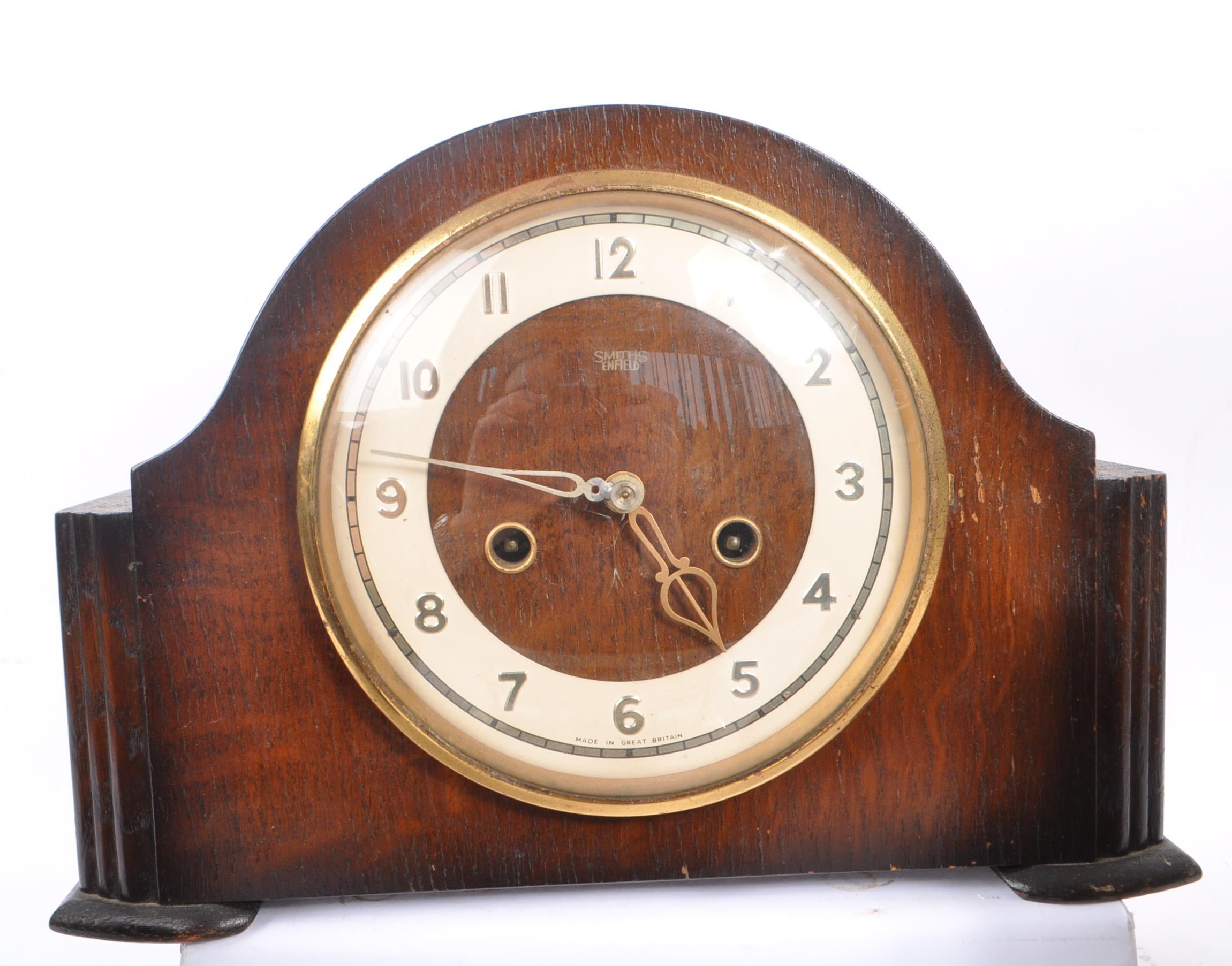 SMITHS - A COLLECTION OF WALL AND MANTLE CLOCKS - Image 2 of 5