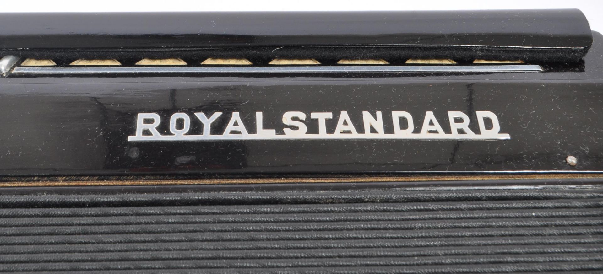 ROYAL STANDARD MONTANA GERMANY ACCORDION - Image 4 of 8