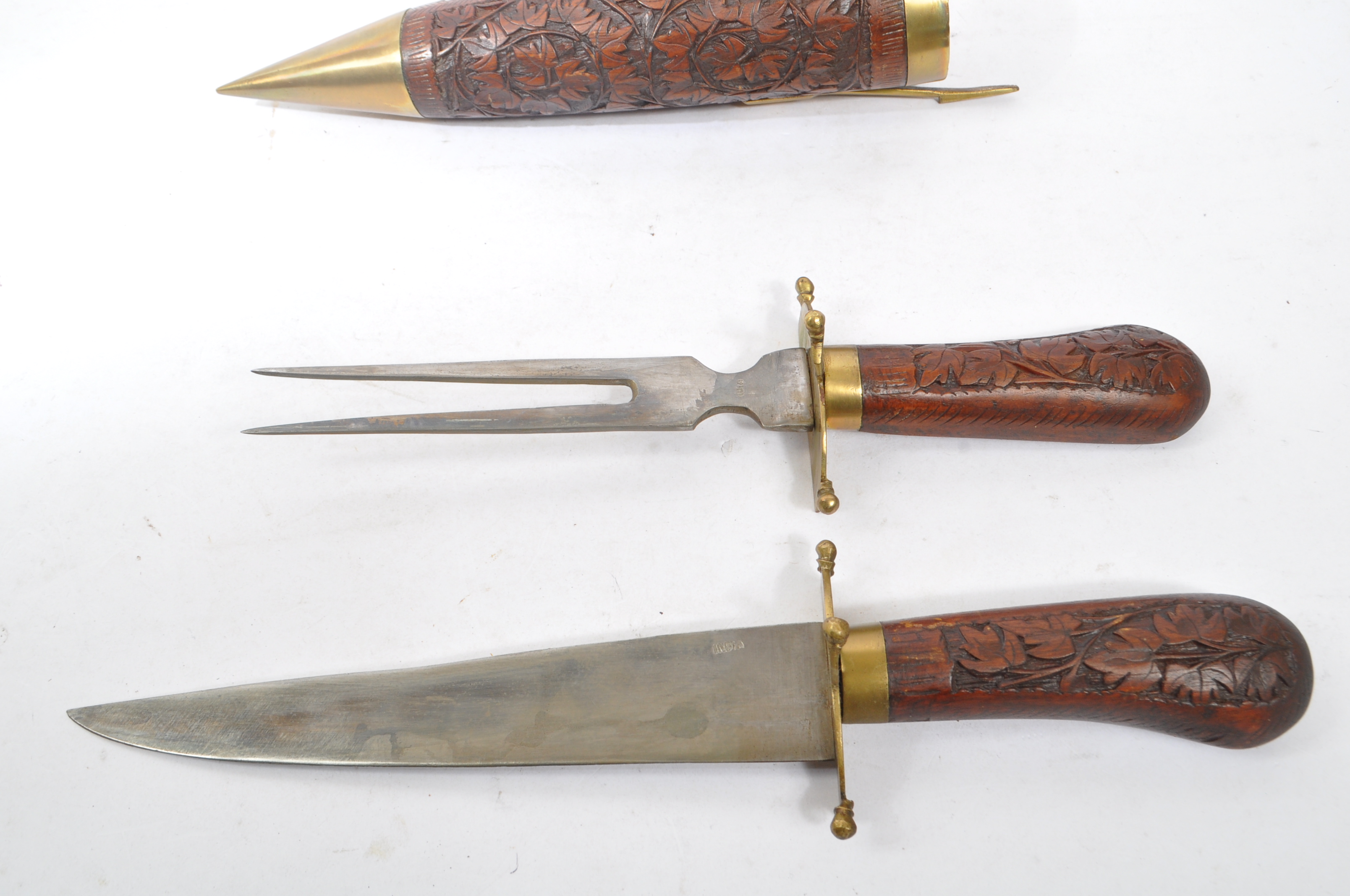 VINTAGE INDIAN FISH KNIFE SET WITH HAND CARVED SCABBARD - Image 2 of 6