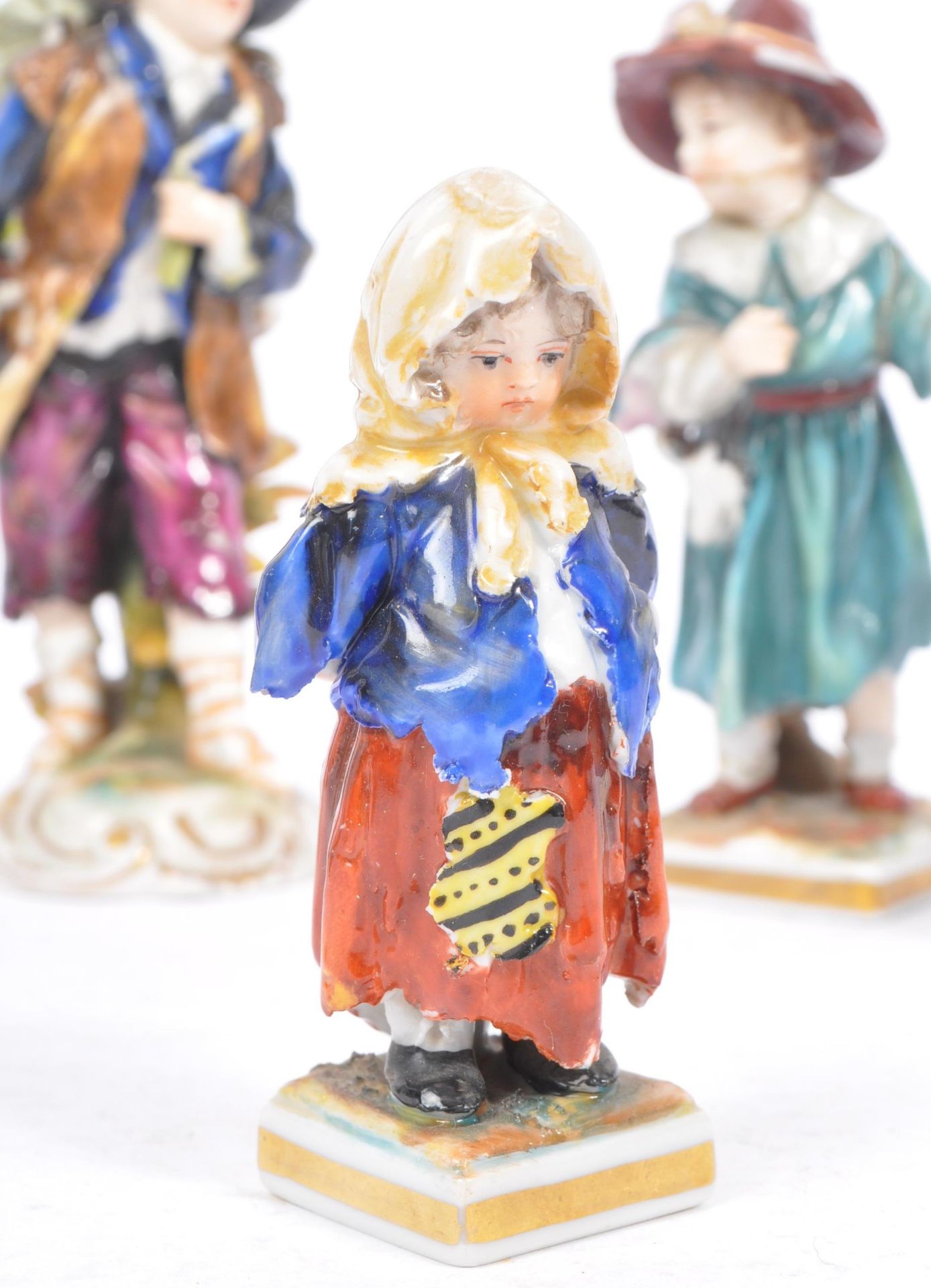 CAPODIMONTE - COLLECTION OF 19TH CENTURY PORCELAIN FIGURES - Image 6 of 11