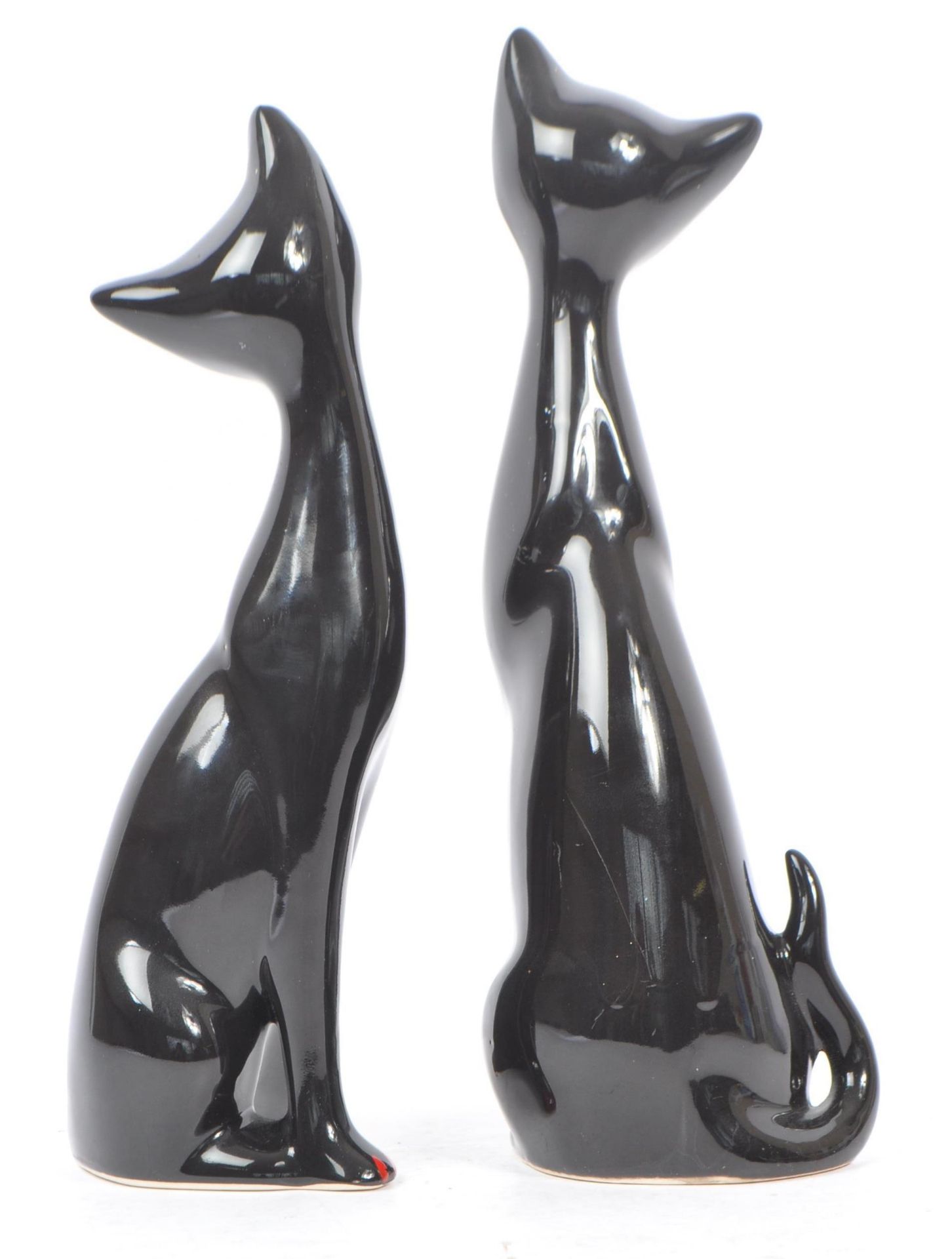 PAIR OF CONTEMPORARY CERAMIC POTTERY CAT FIGURES - Image 3 of 7