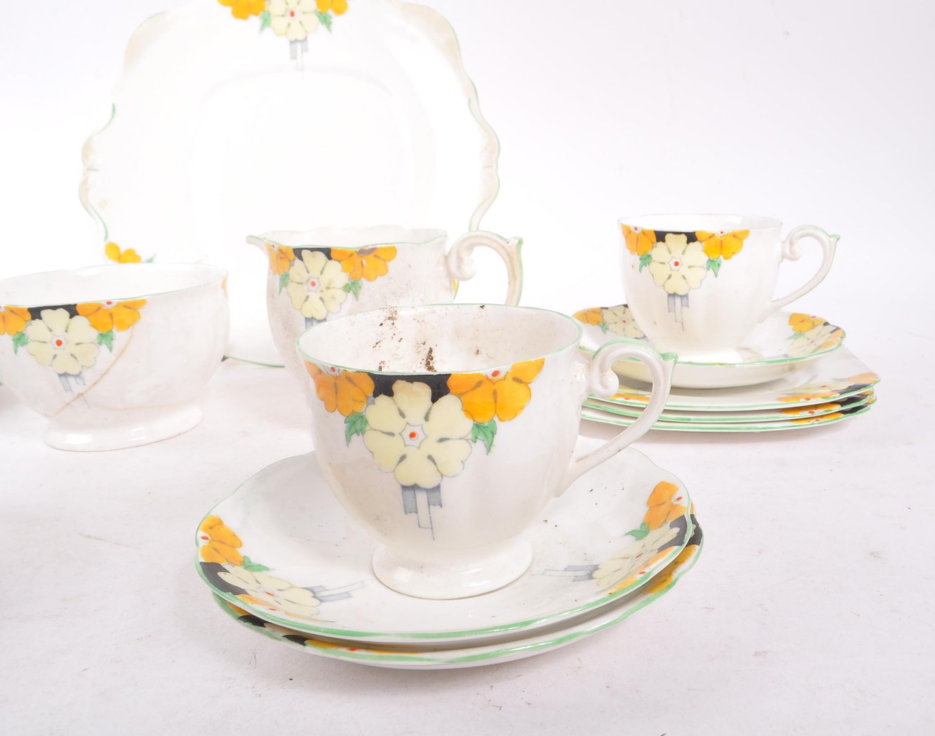 BELL CHINA - 1930S ART DECO PART TEA SERVICE - Image 4 of 5