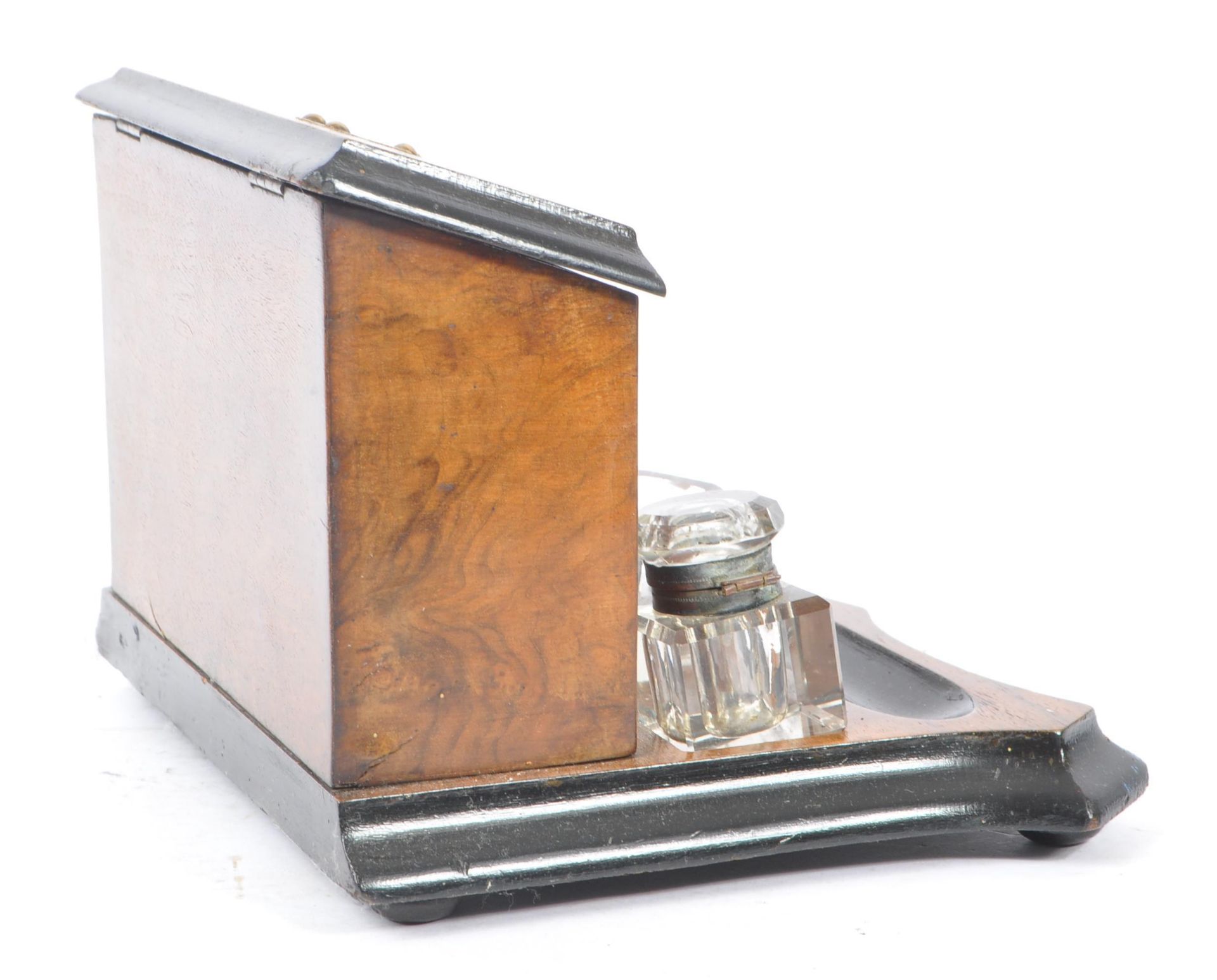 VICTORIAN 19TH CENTURY WALNUT DESK TIDY INKWELL - Image 3 of 5