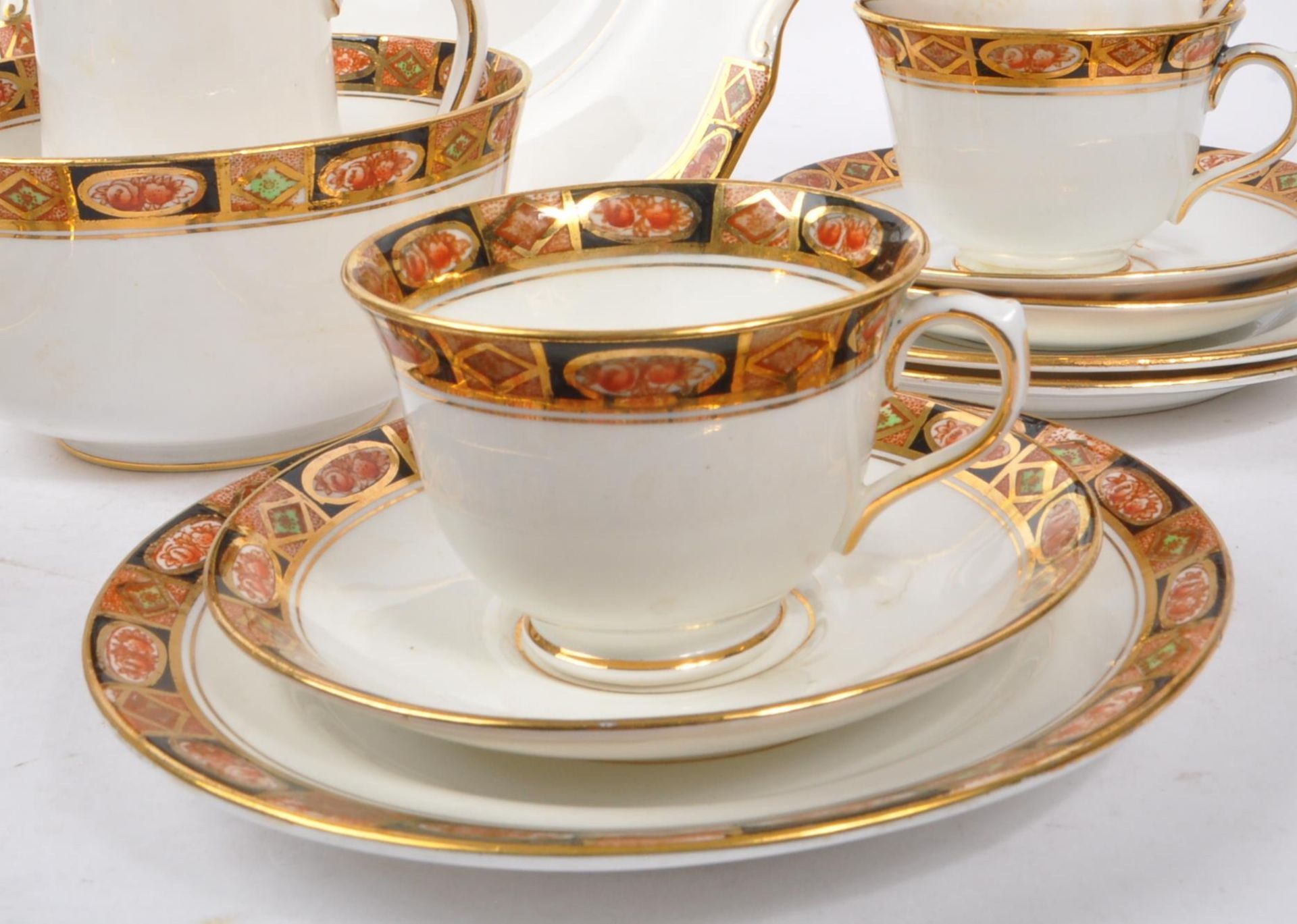 ROYAL ALBERT - IMARI MANNER TEA SERVICE - Image 5 of 7