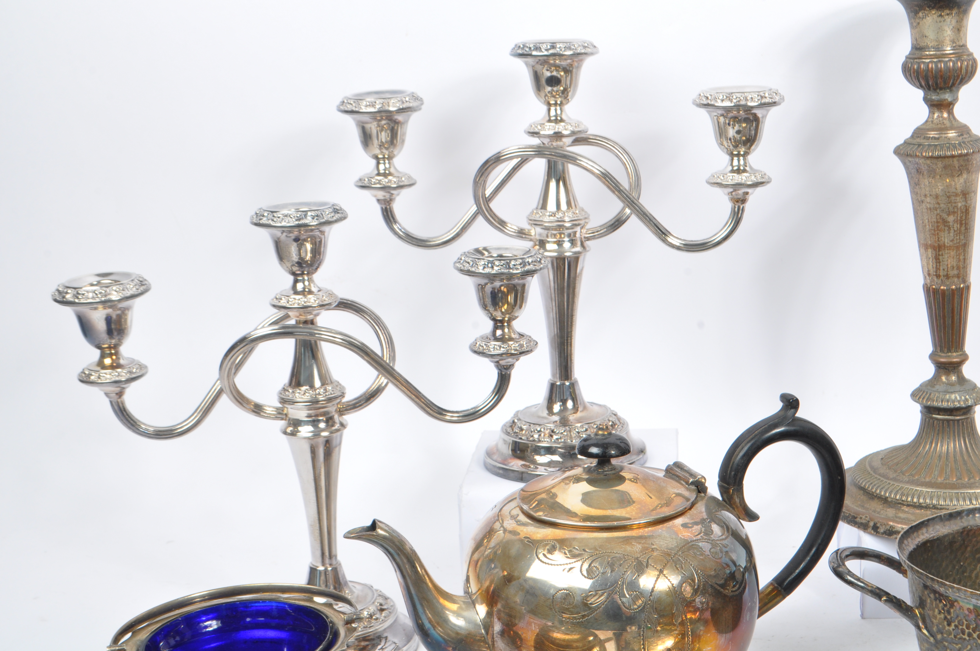 COLLECTION OF SILVER PLATE TABLEWARE & CURIOS - Image 5 of 11