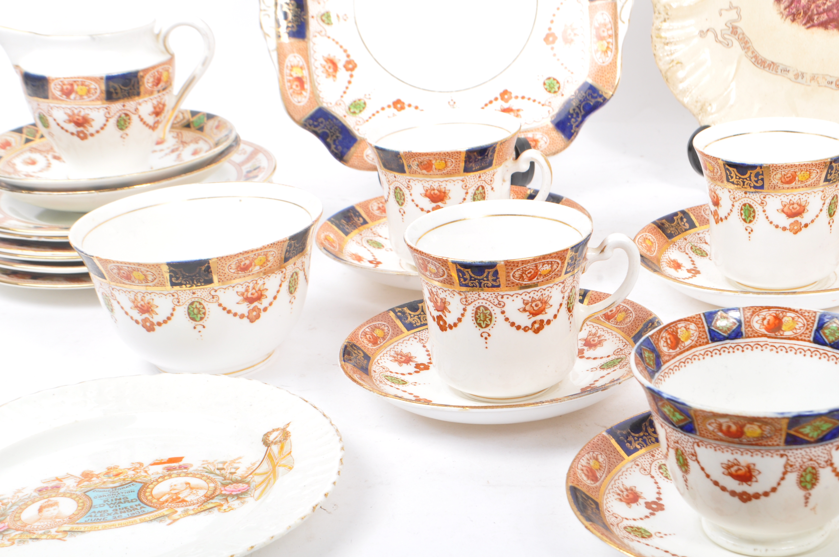 COLCLOUGH CHINA TEA SERVICE IN IMARI PATTERN - Image 3 of 9