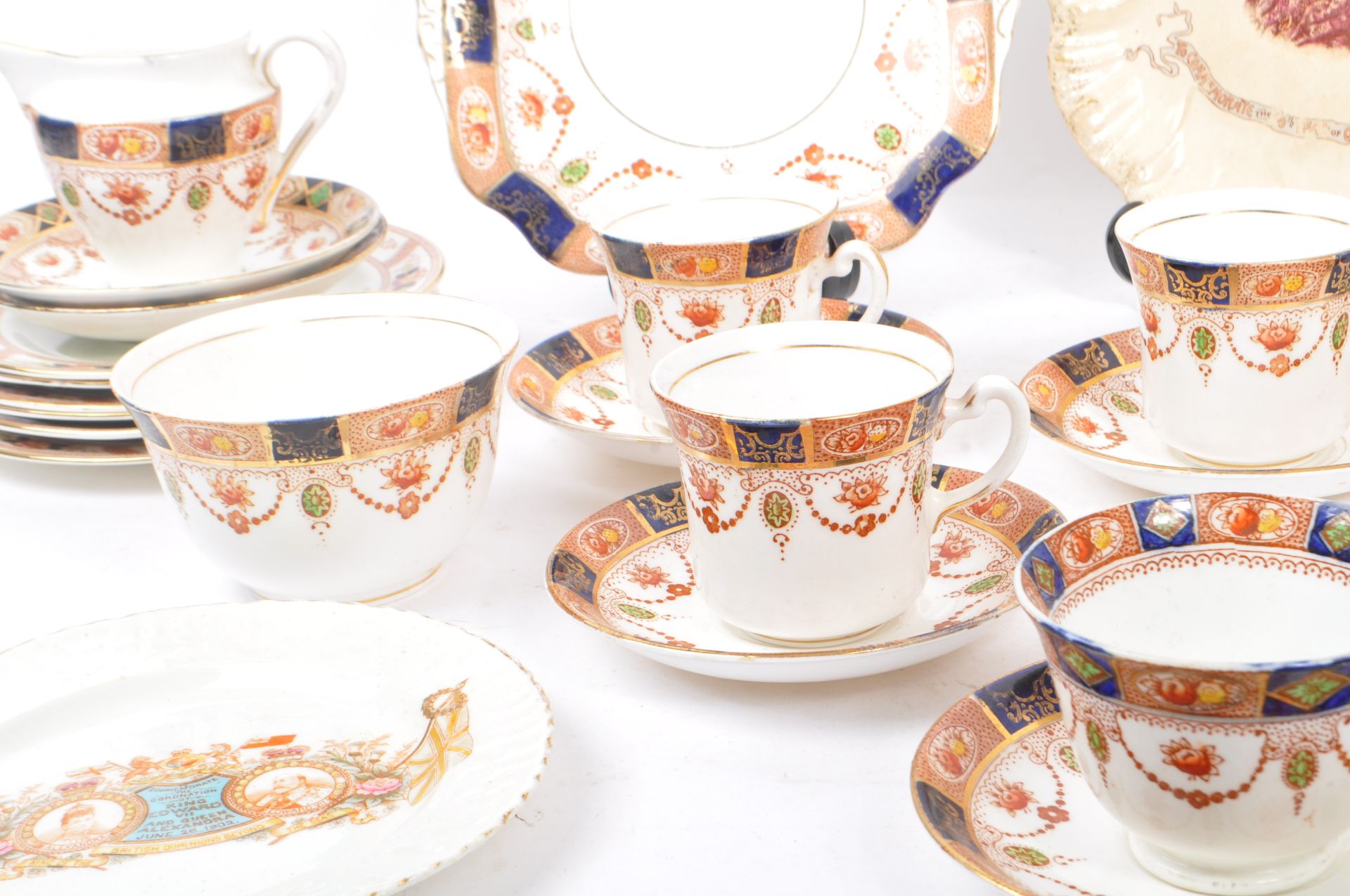 COLCLOUGH CHINA TEA SERVICE IN IMARI PATTERN - Bild 3 aus 9