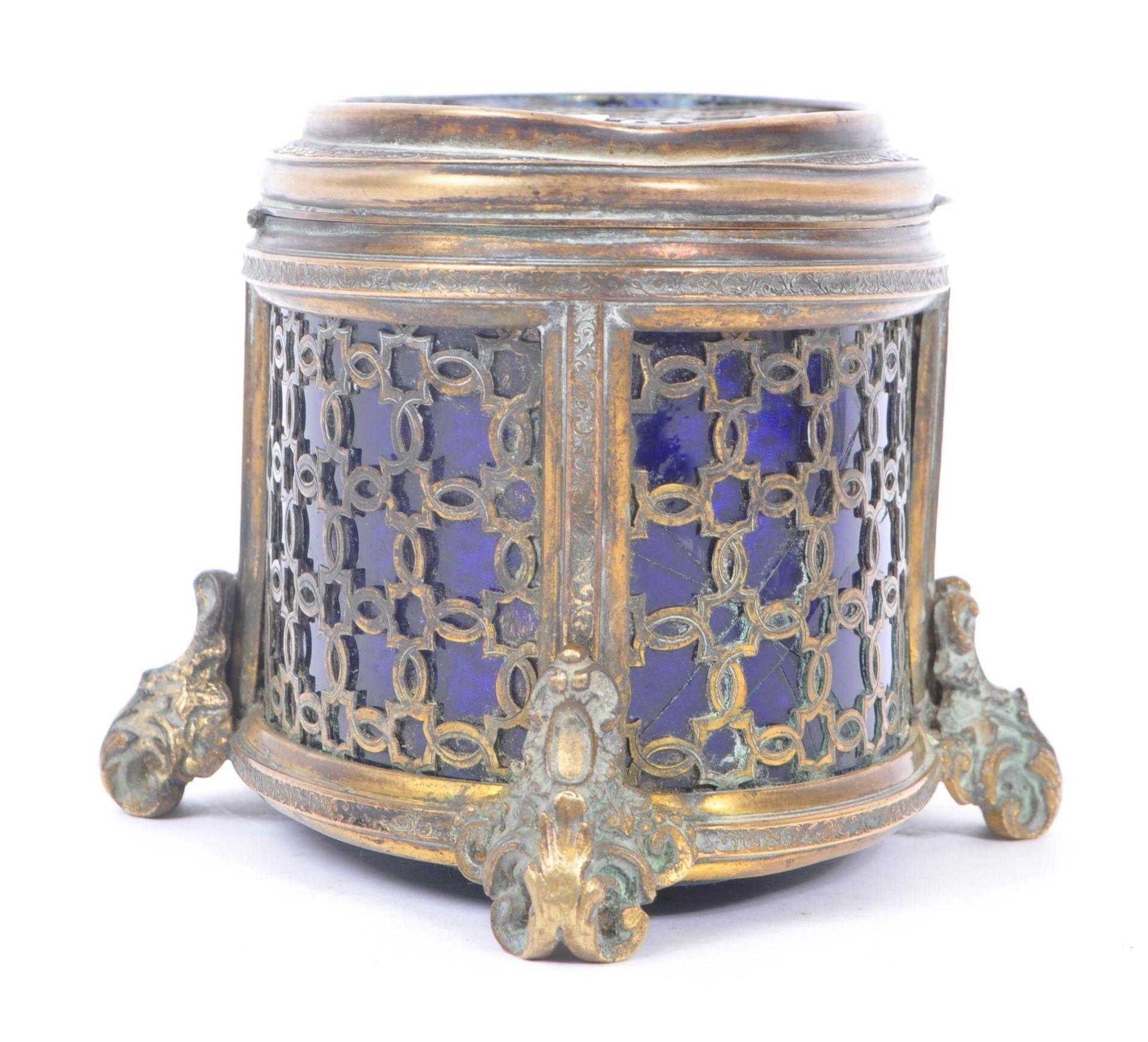 EARLY 20TH CENTURY BRASS AND BLUE GLASS TRINKET BOX - Image 2 of 6
