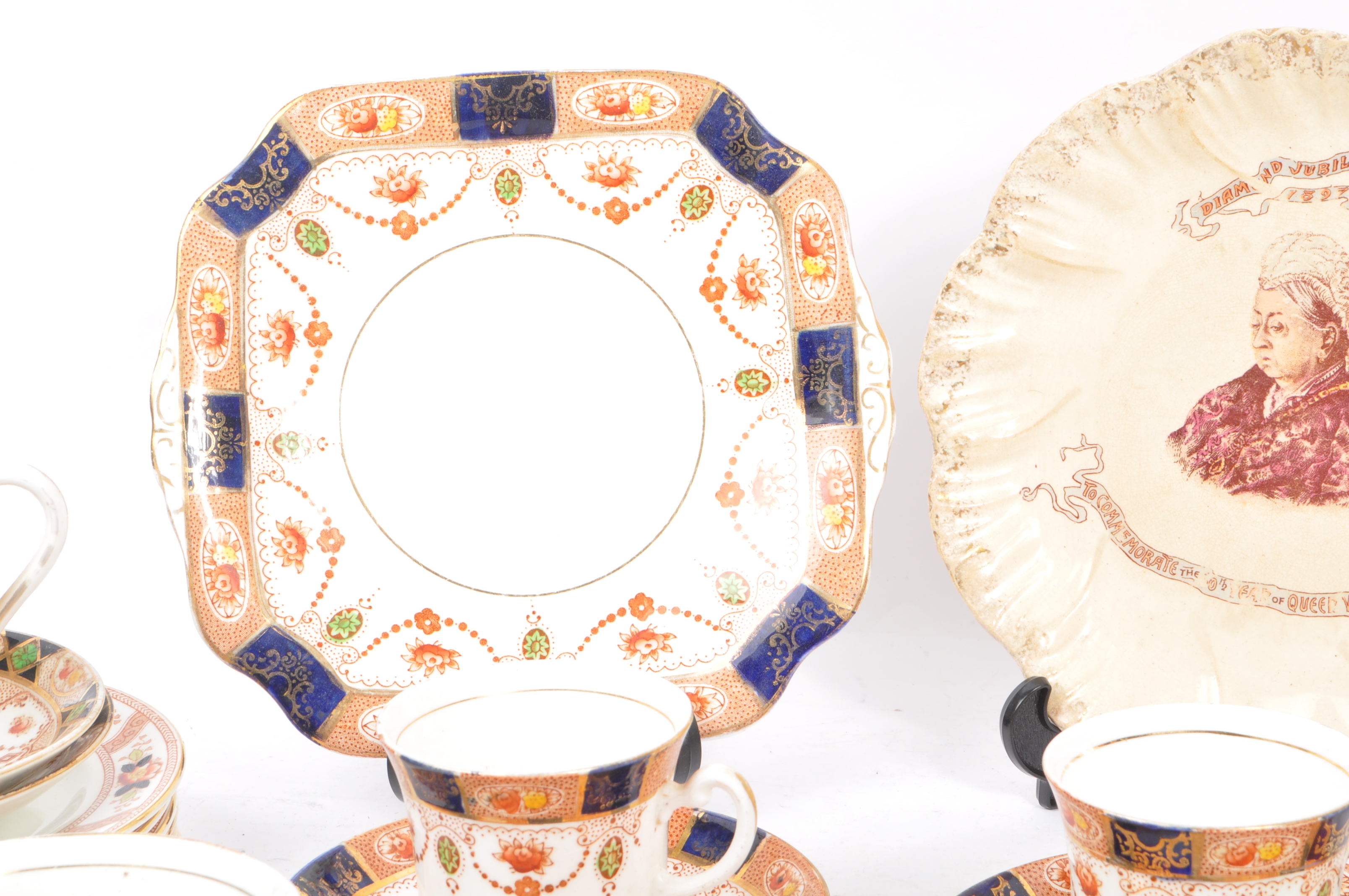 COLCLOUGH CHINA TEA SERVICE IN IMARI PATTERN - Image 5 of 9