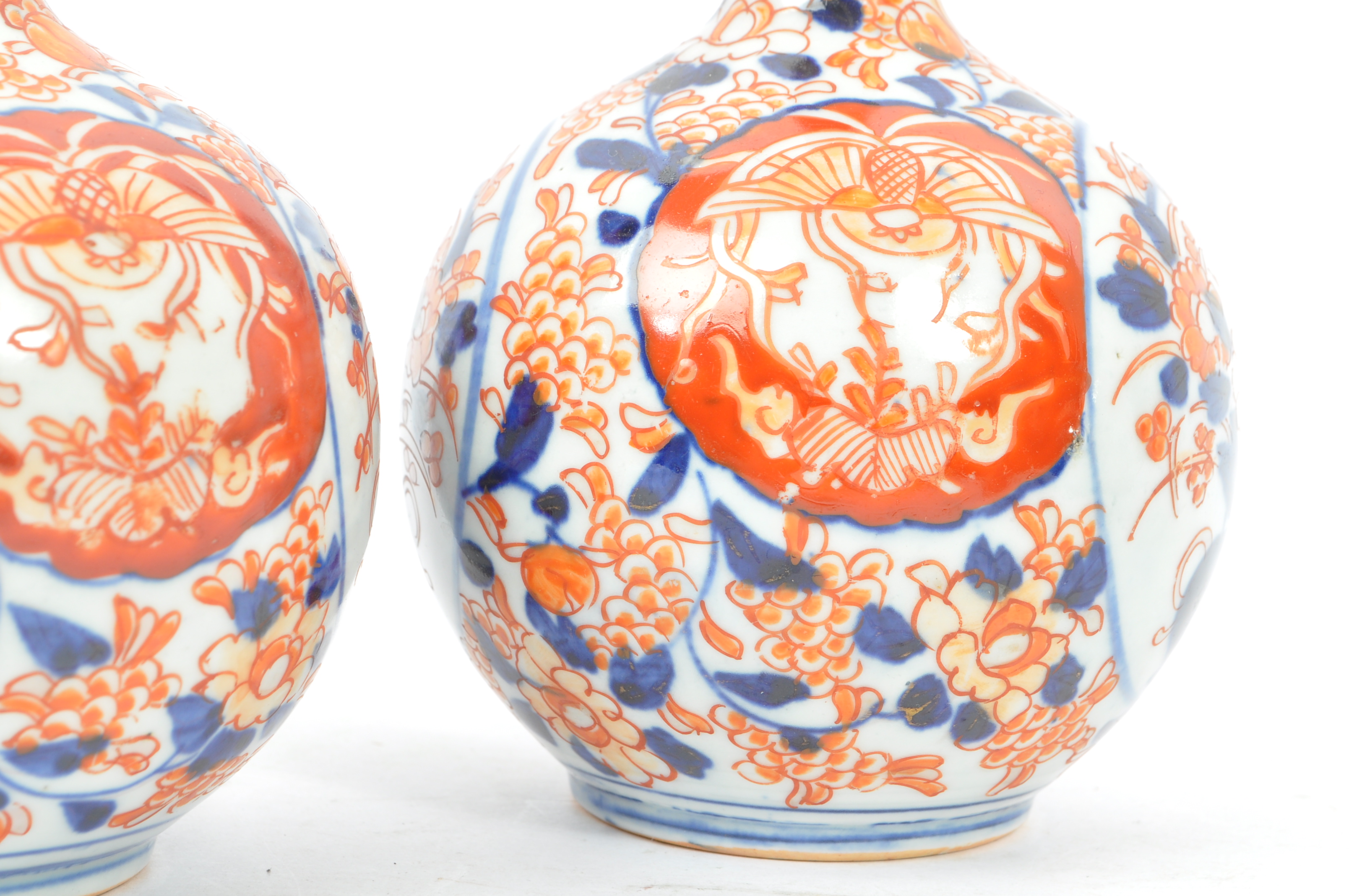 FIVE JAPANESE PORCELAIN VASES - SATSUMA & IMARI - Image 3 of 9