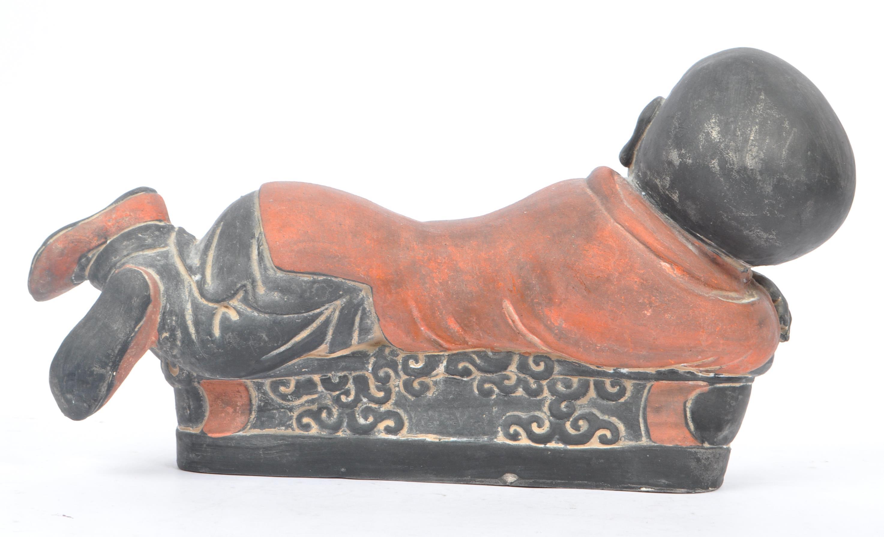 EARLY 20TH CENTURY CHINESE CERAMIC PILLOW FIGURE - Image 3 of 6