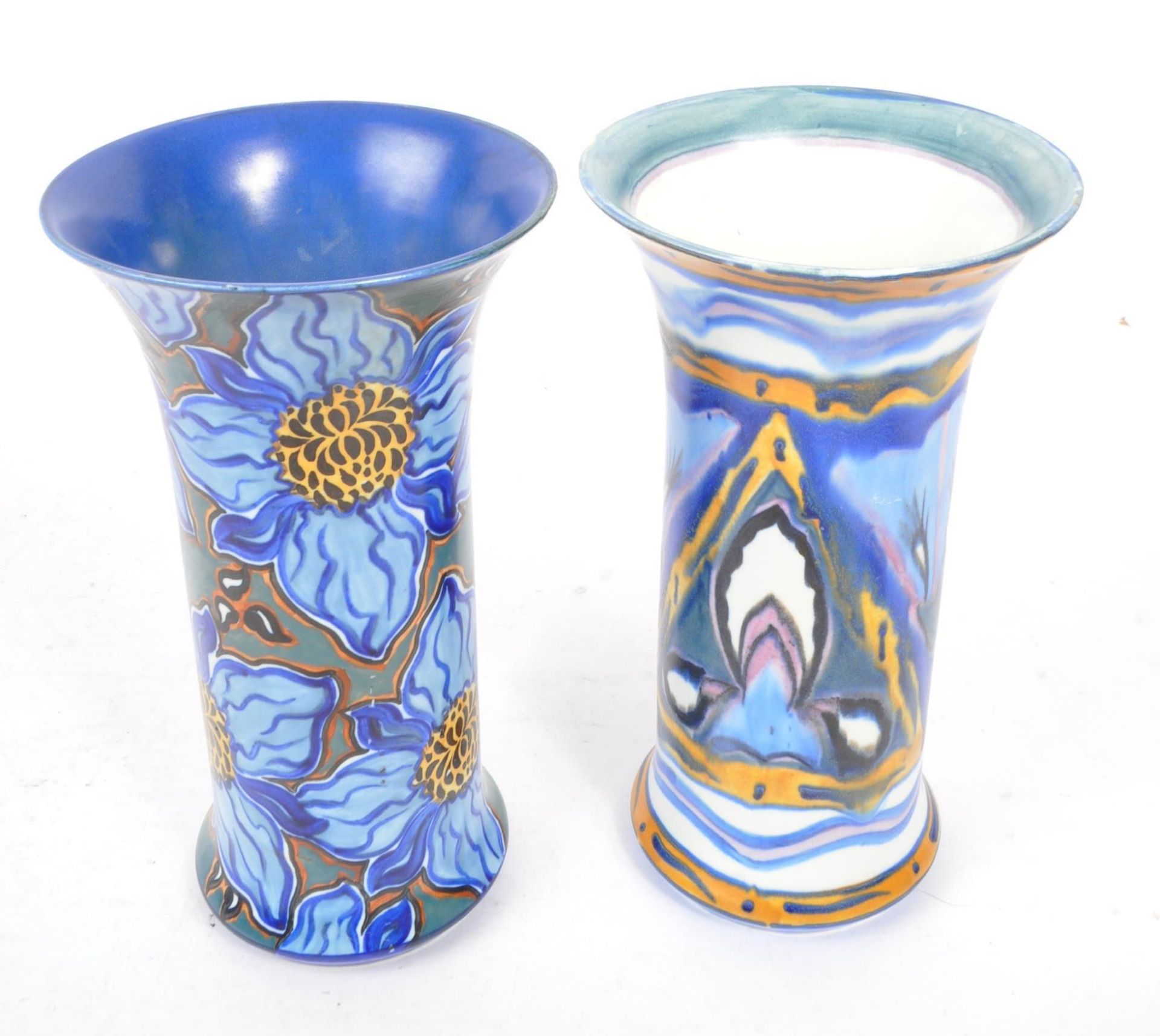 CARLTON WARE - TWO 1930S CERAMIC VIBRANT ABSTRACT VASES - Bild 3 aus 8