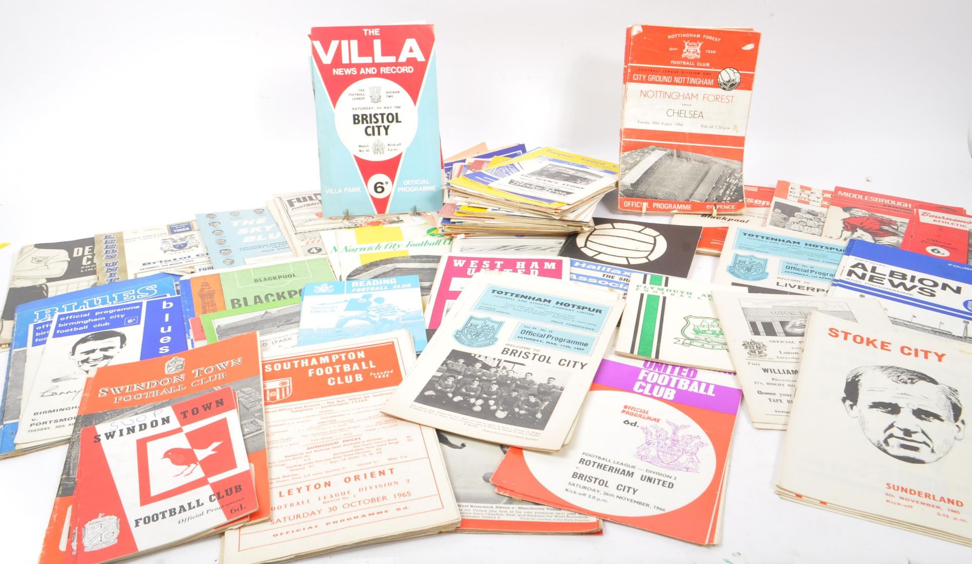 LARGE COLLECTION OF 1960S FOOTBALL PROGRAMMES