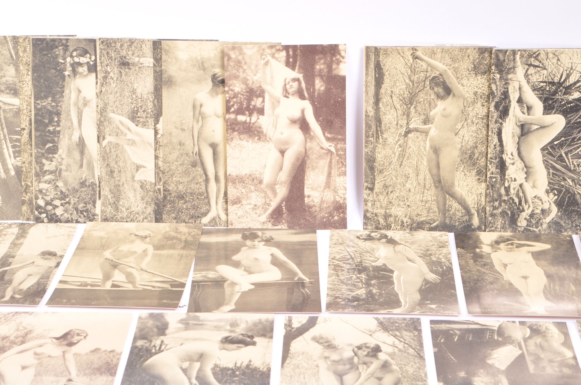 COLLECTION OF FRENCH EROTIC OUTDOOR NUDE POSTCARDS - Image 10 of 12