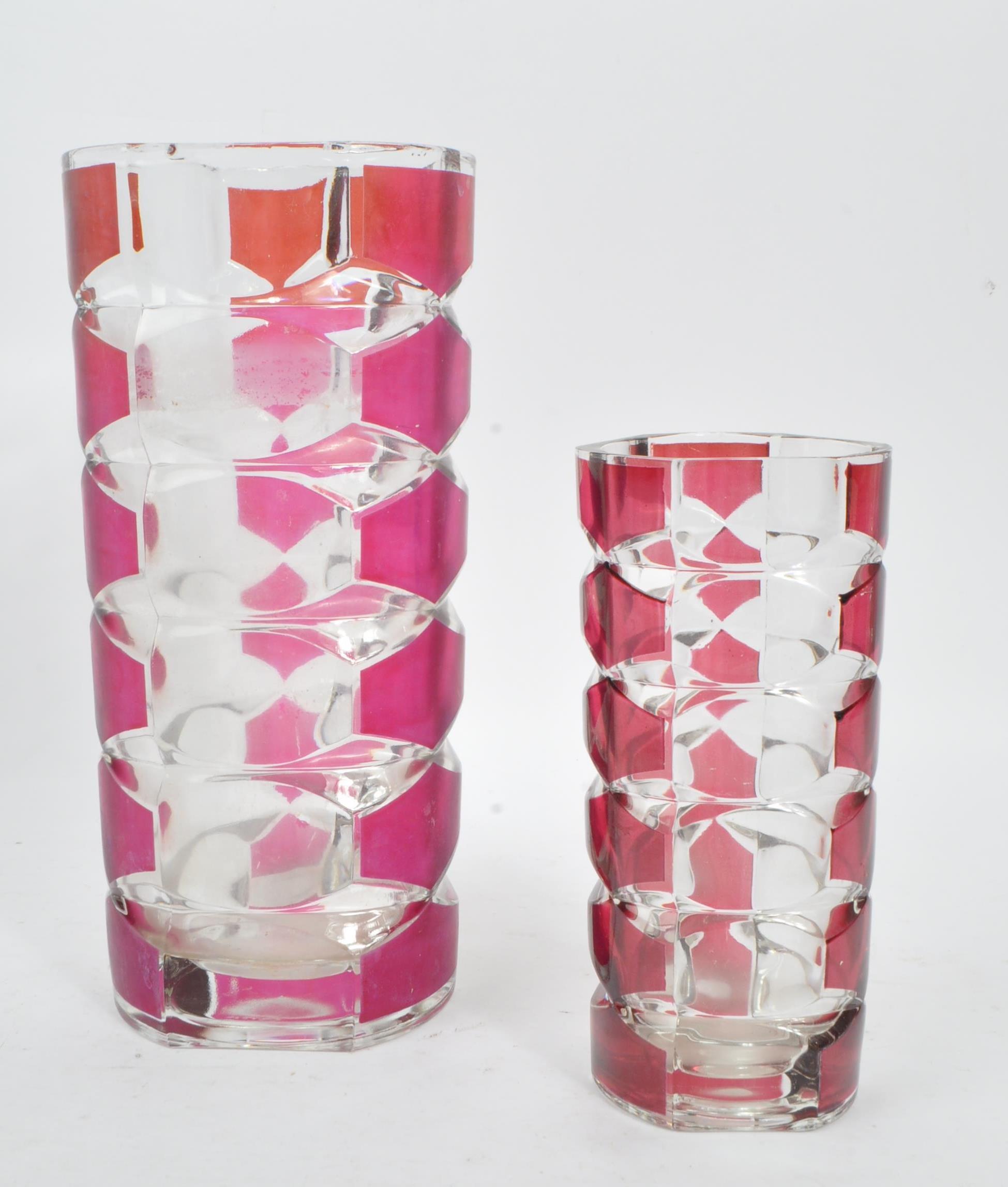 J G DURAND - LUMINARC - MID CENTURY WINDSOR RUBIS VASES - Image 2 of 7