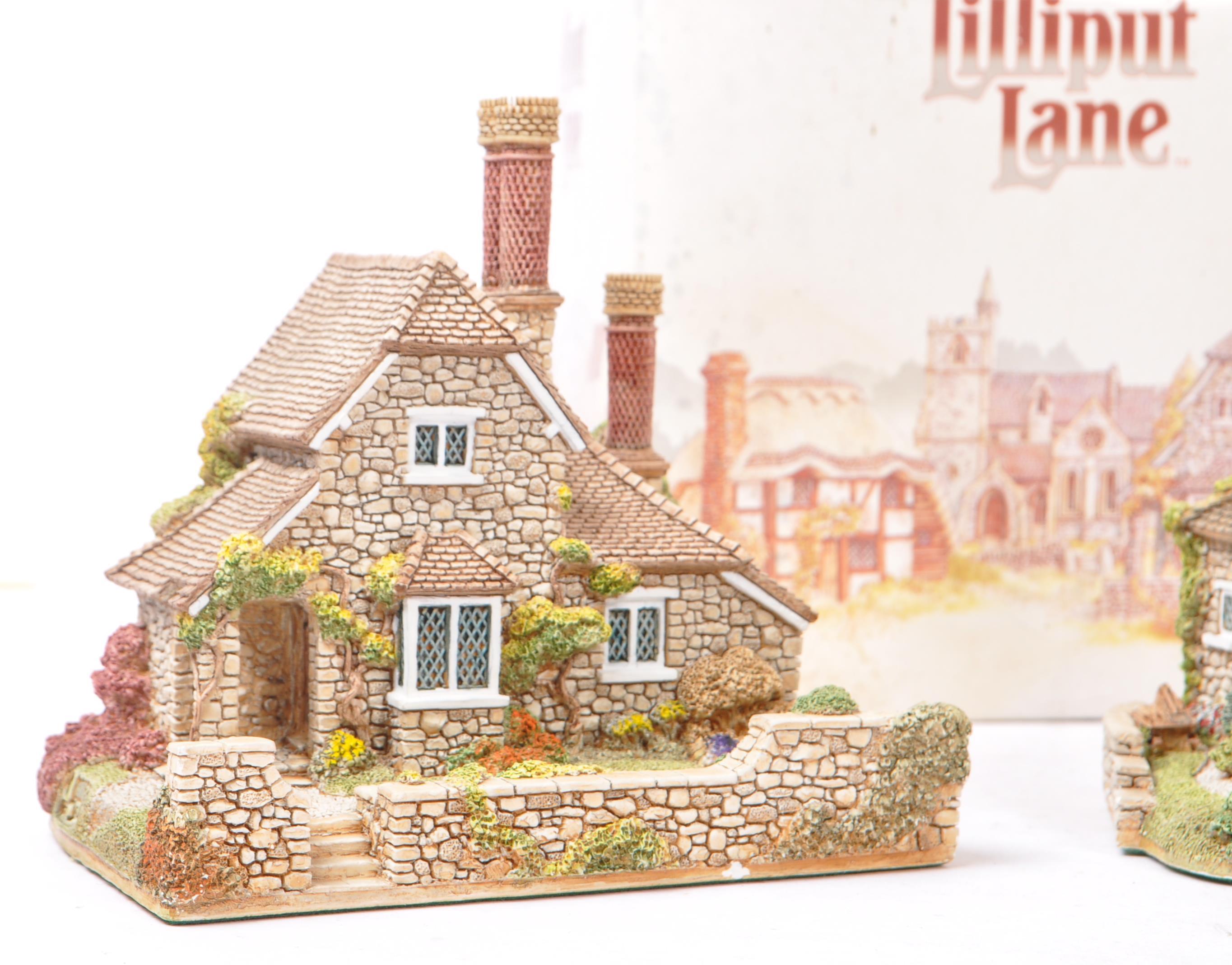 LILLIPUT LANE - COLLECTION OF HOUSE / COTTAGE RESIN FIGURINES - Image 2 of 9