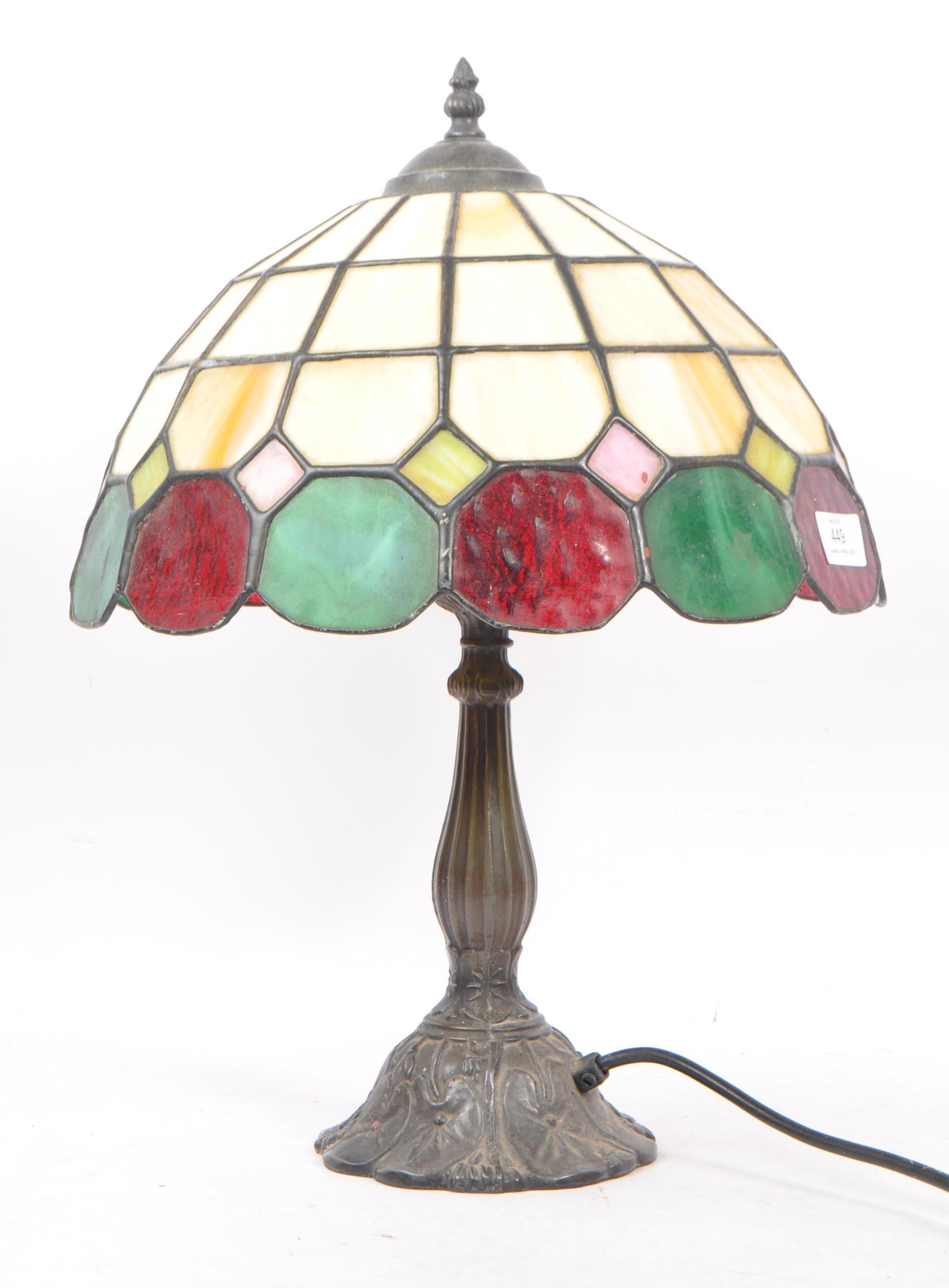 TIFFANY STYLE - 20TH CENTURY TIFFANY STYLE BISTRO TABLE LAMP - Image 2 of 5