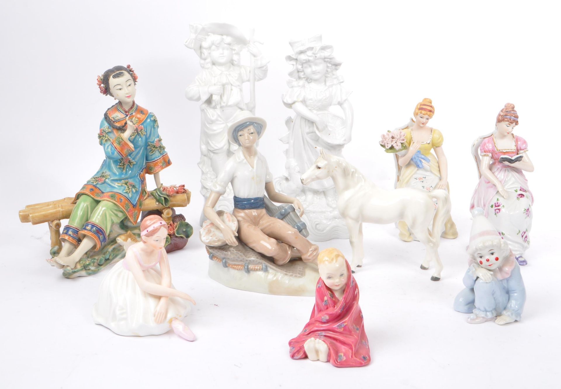 COLLECTION OF VINTAGE 20TH CENTURY PORCELAIN FIGURES