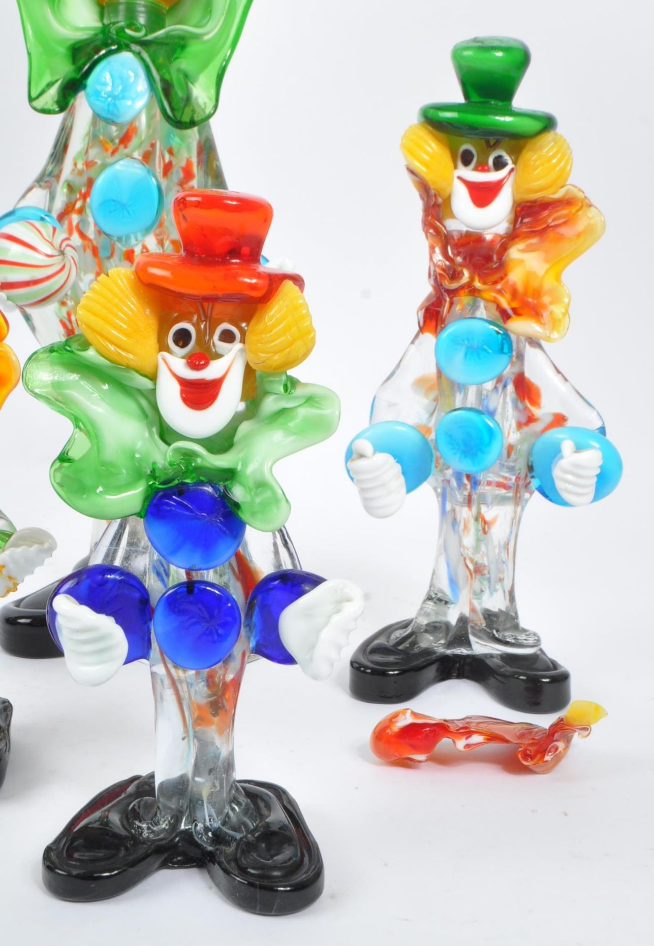 COLLECTION OF FIVE STUDIO GLASS MURANO CLOWNS - Image 3 of 7