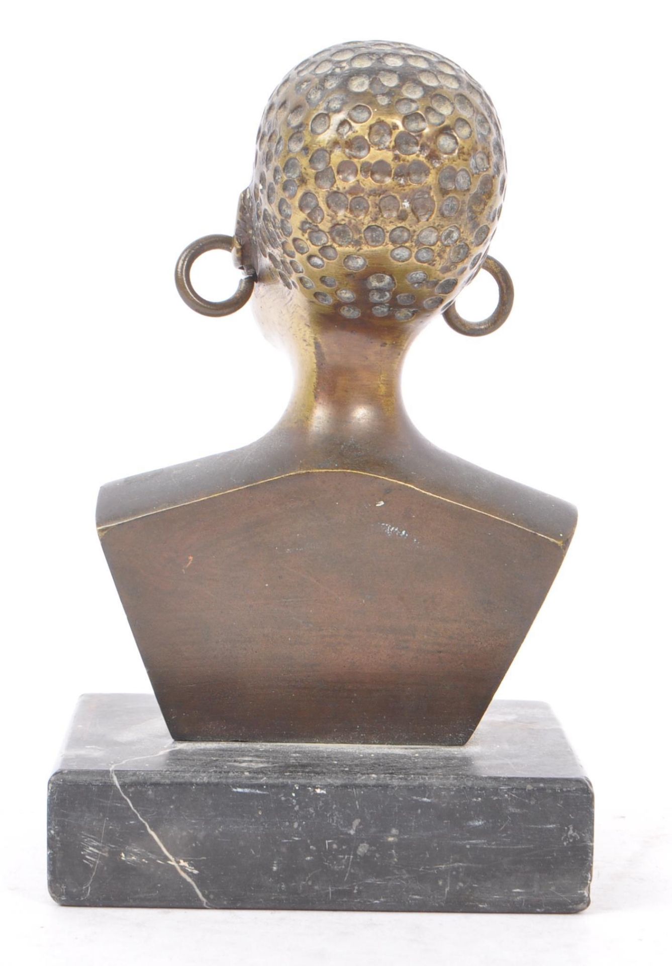 20TH CENTURY AFRICAN BRONZE FEMALE BUST FIGURE - Image 4 of 5