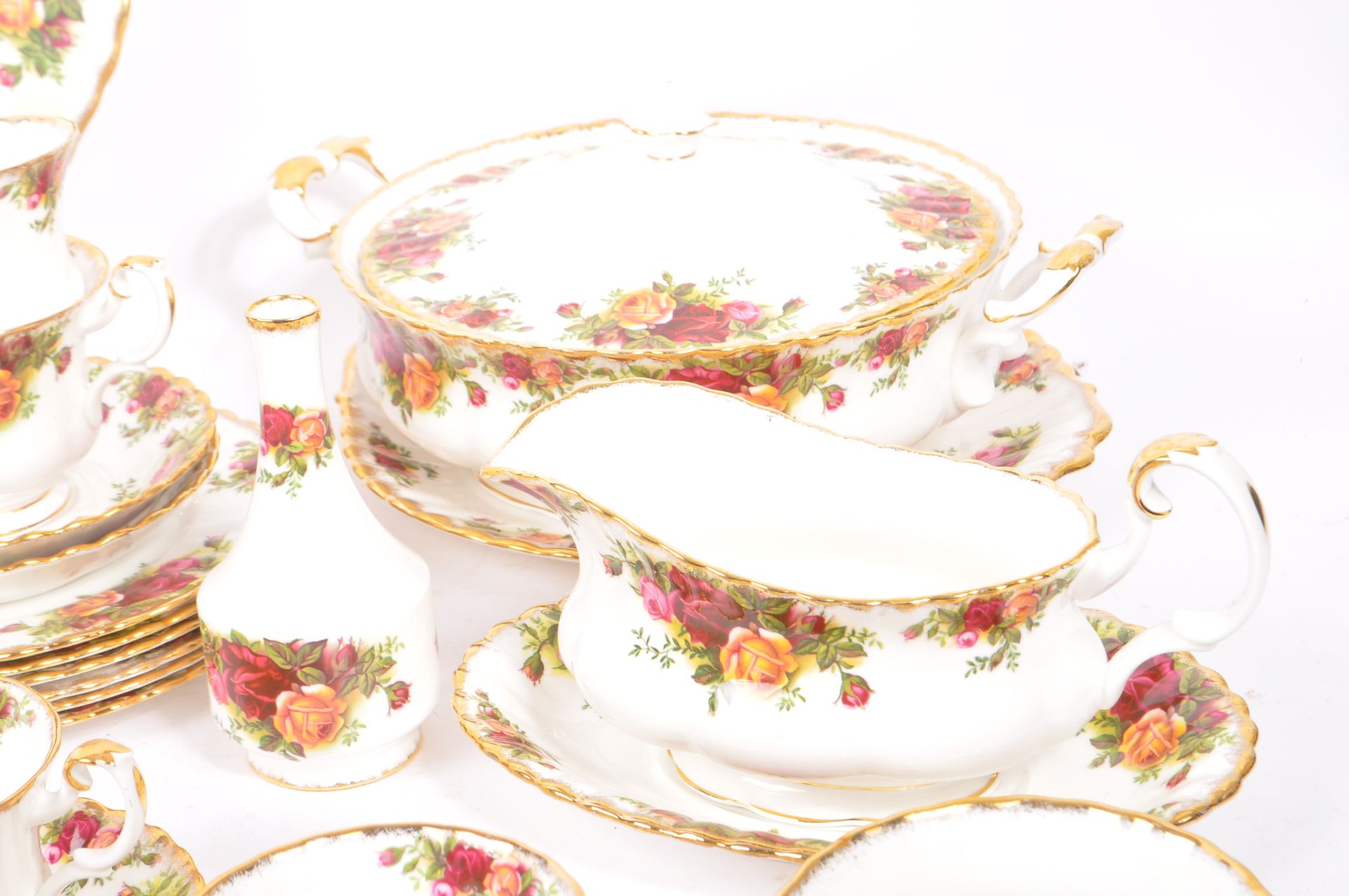 ROYAL ALBERT - OLD COUNTRY ROSES - ENGLISH MID CENTURY TEA SET - Image 7 of 10