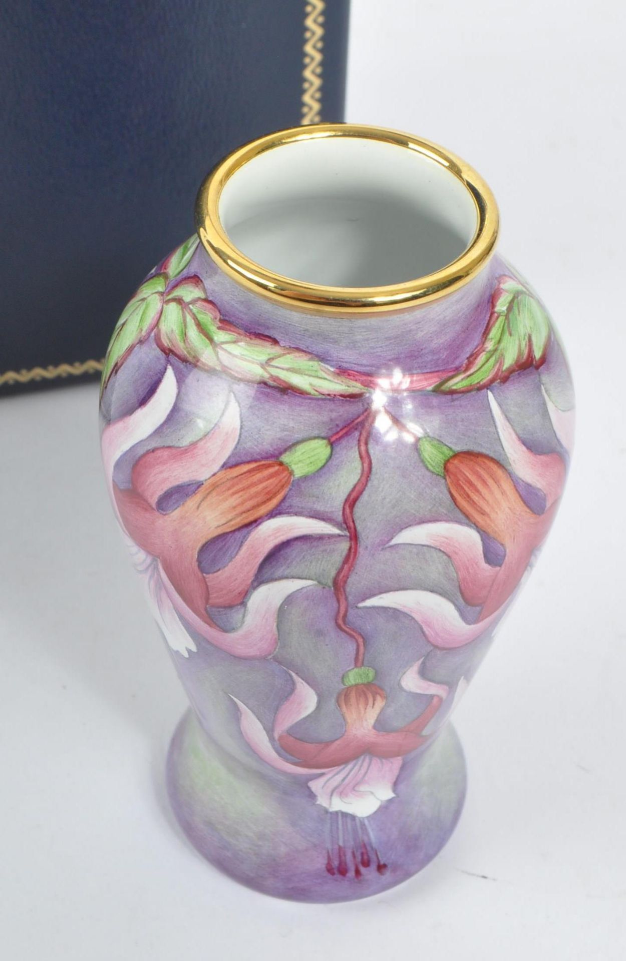 MOORCROFT POTTERY - CONTEMPORARY FUCHSIA CERAMIC VASE - Image 5 of 6