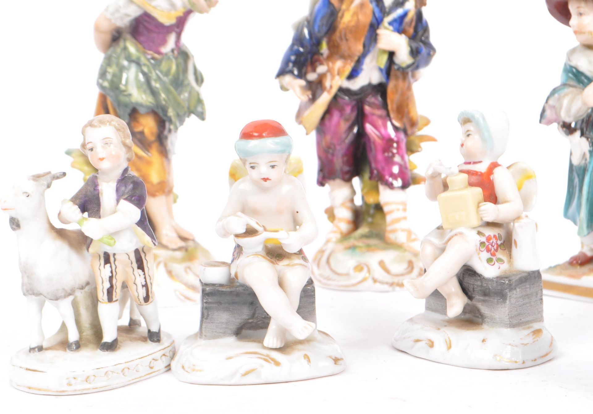 CAPODIMONTE - COLLECTION OF 19TH CENTURY PORCELAIN FIGURES - Image 4 of 11