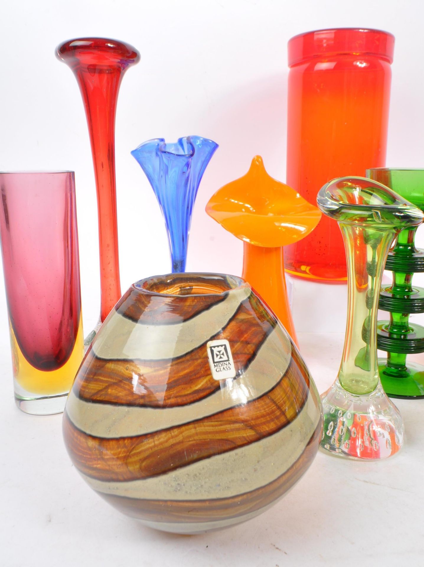 COLLECTION OF MID CENTURY STUDIO ART GLASS - Bild 3 aus 8