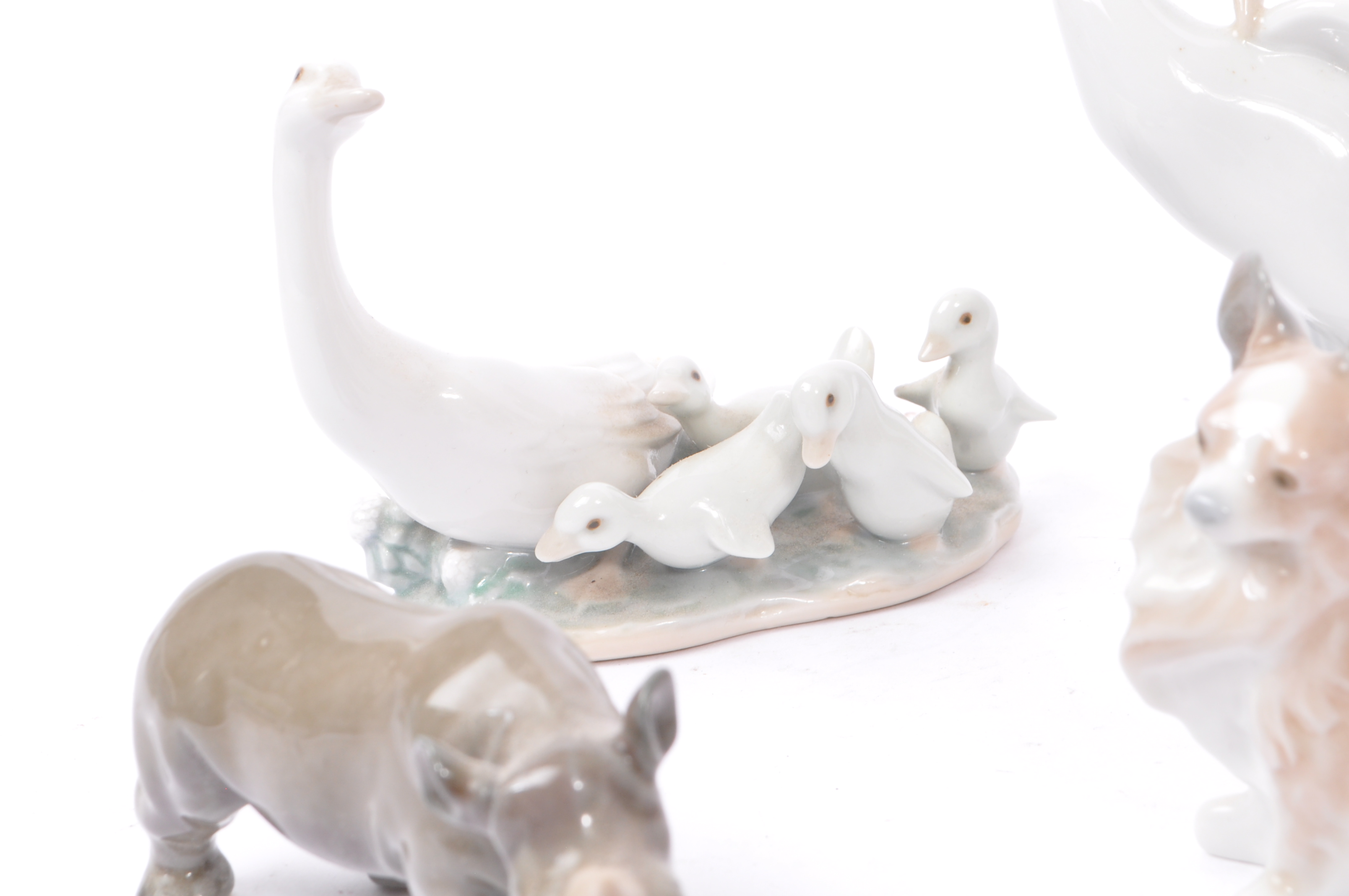 LLADRO - COLLECTION OF PORCELAIN CHINA FIGURINES - Image 6 of 8