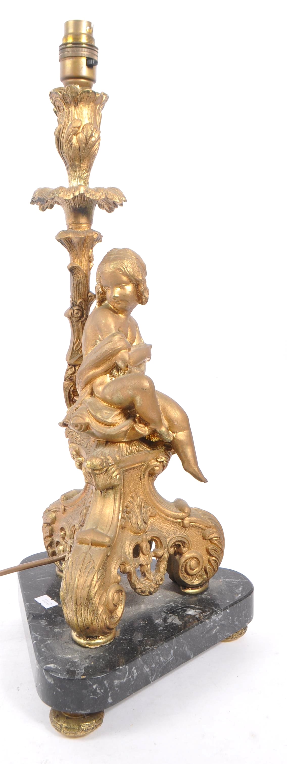 EARLY 20TH CENTURY NEOCLASSICAL GILT TABLE LAMP