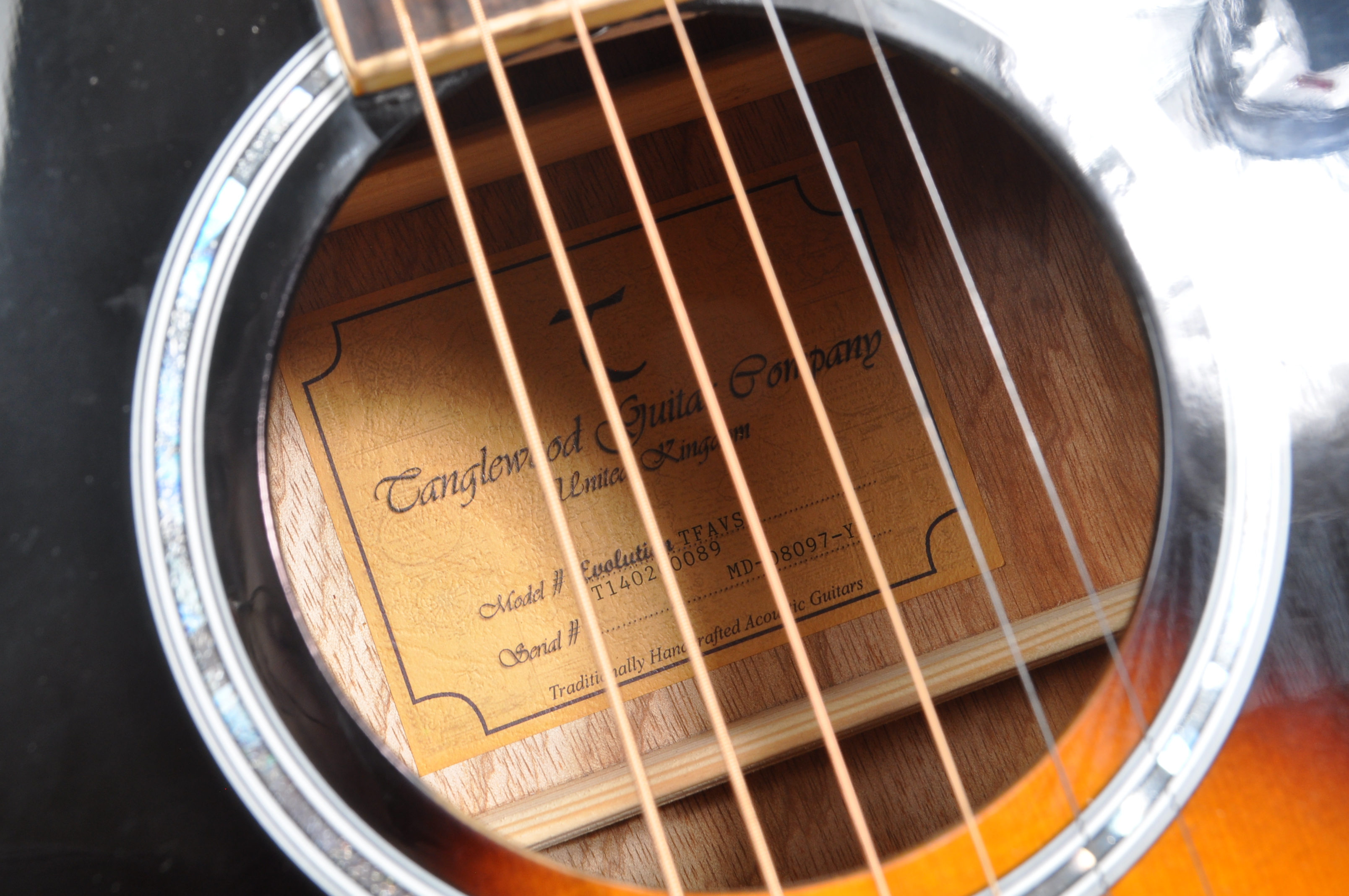 TANGLEWOOD - TFA VS ACOUSTIC GUITAR WITH SUNBURST FINISH - Image 6 of 6