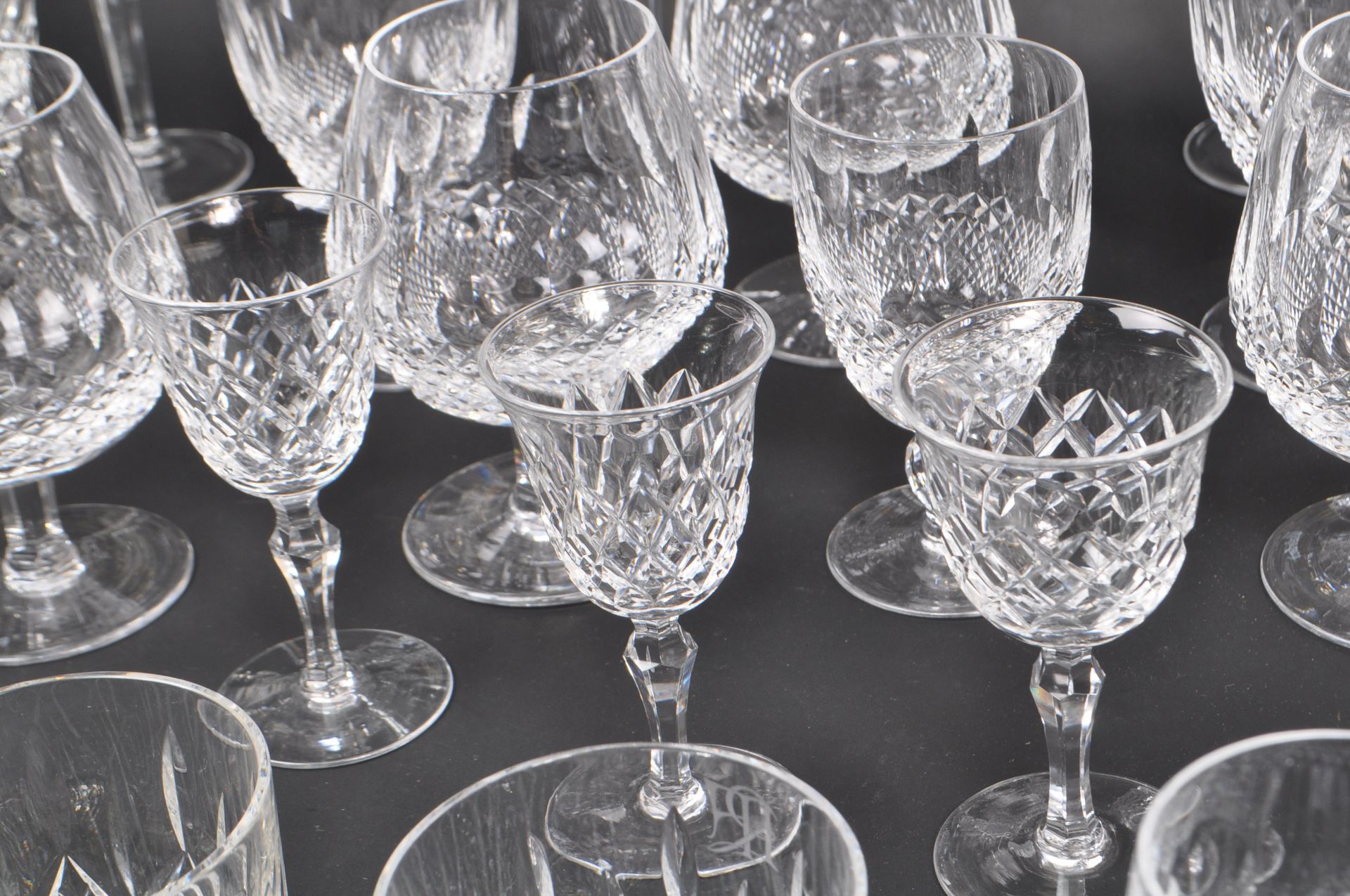 WATERFORD CRYSTAL - COLLECTION OF IRISH DRINKING GLASSES - Bild 3 aus 14